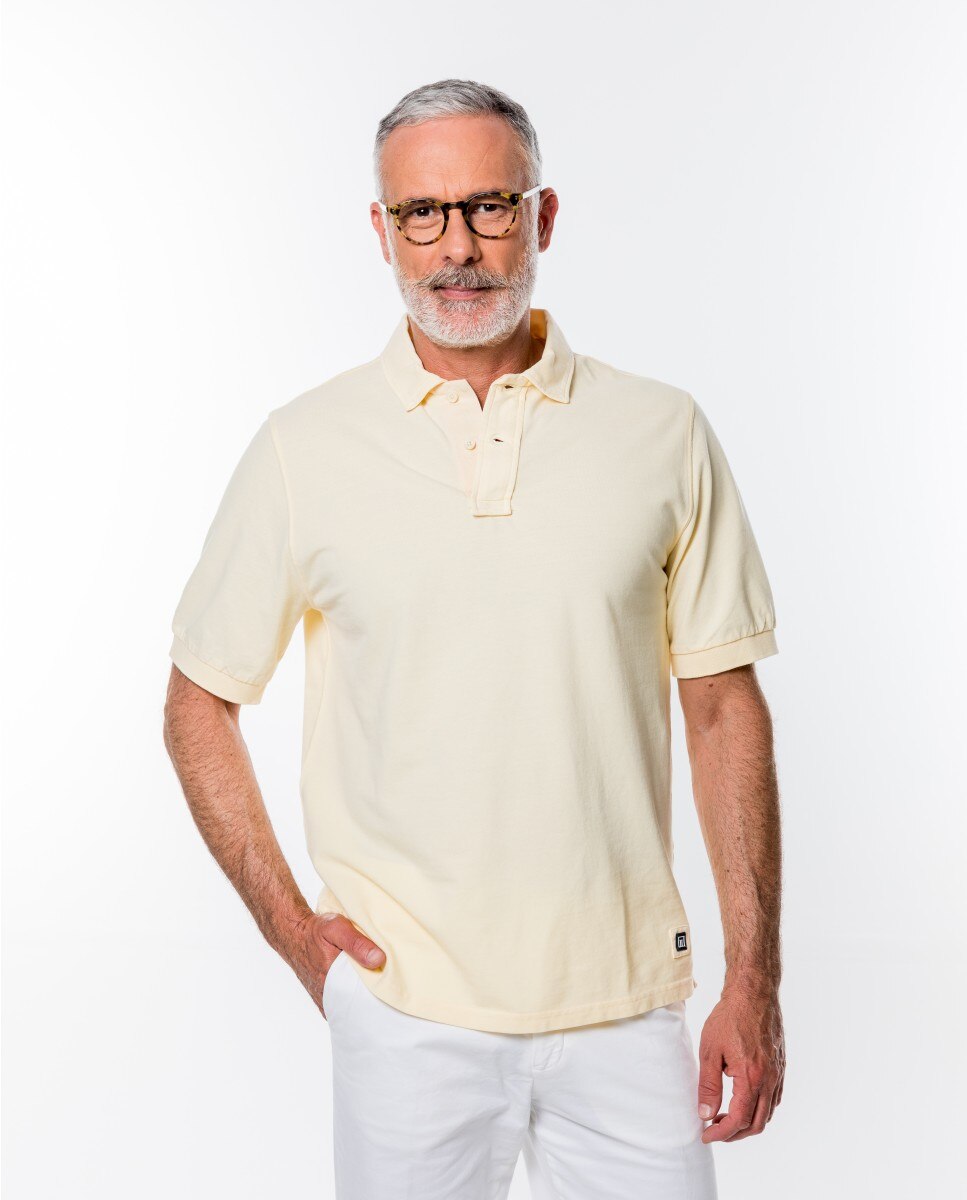 Imagem 0 de Polo Piqué em Amarelo-claro