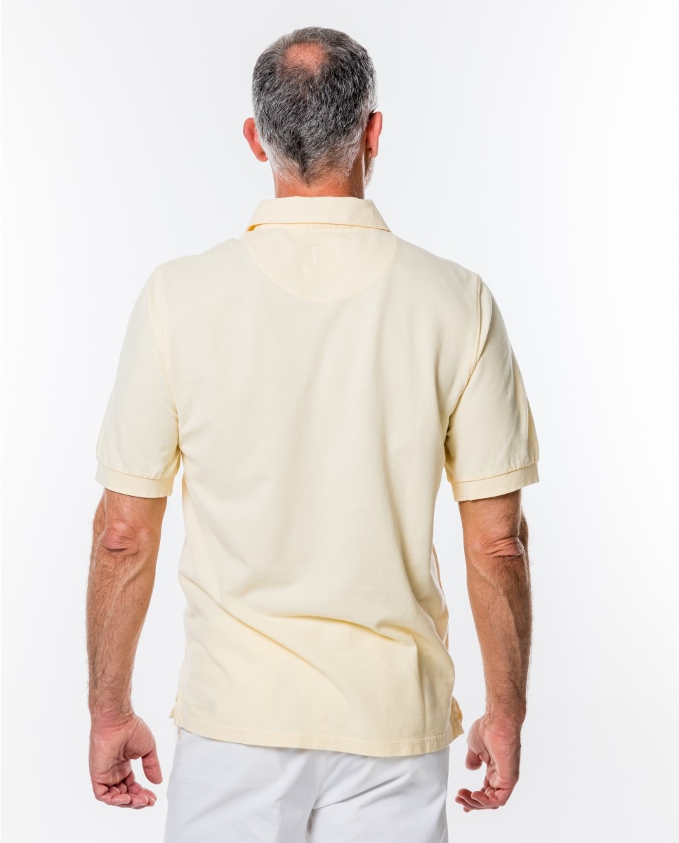 Polo Piqué em Amarelo-claro Amarelo-2