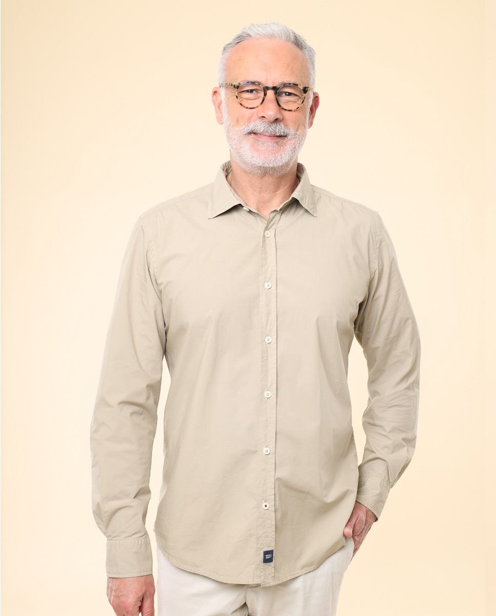 Imagem 0 de Camisa Casual Algodão Soft Slim Lisa em Caqui