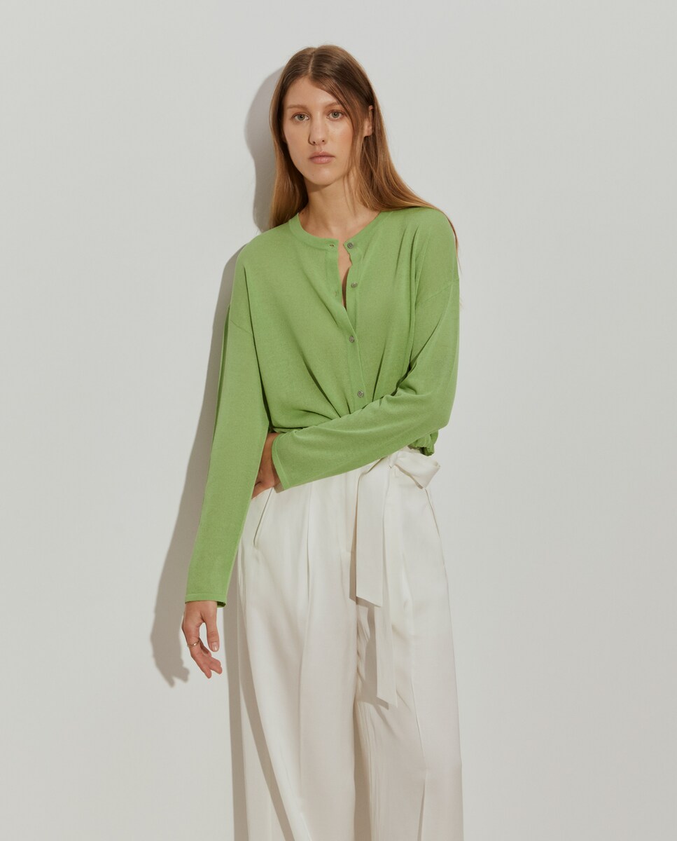 Cardigan Curto com Fecho de Botões Verde-4