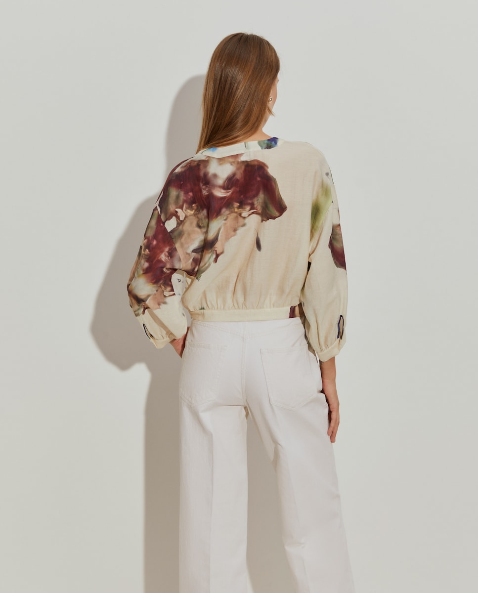 Blusa Curta com Estampado Abstrato Creme-3