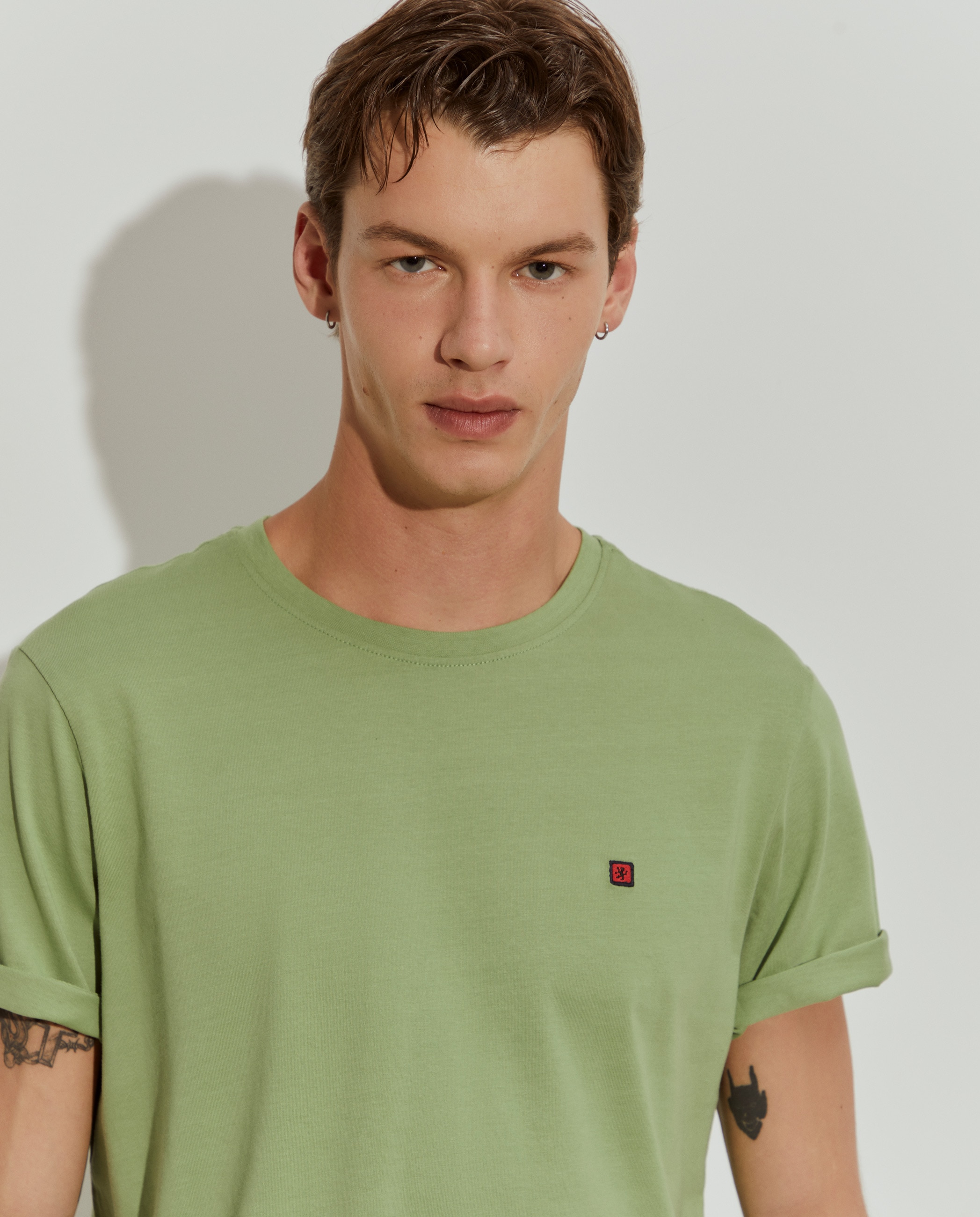 Imagem 0 de T-shirt Básica em Algodão