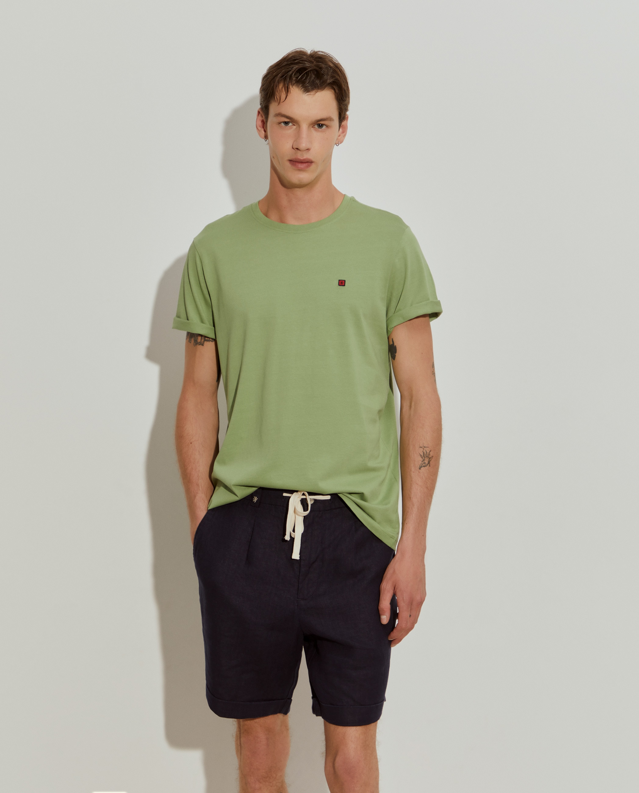 T-shirt Básica em Algodão Verde-claro-2