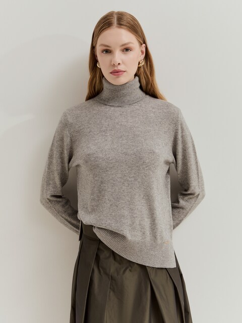 Imagem 0 de Camisola de Gola Alta de Lã