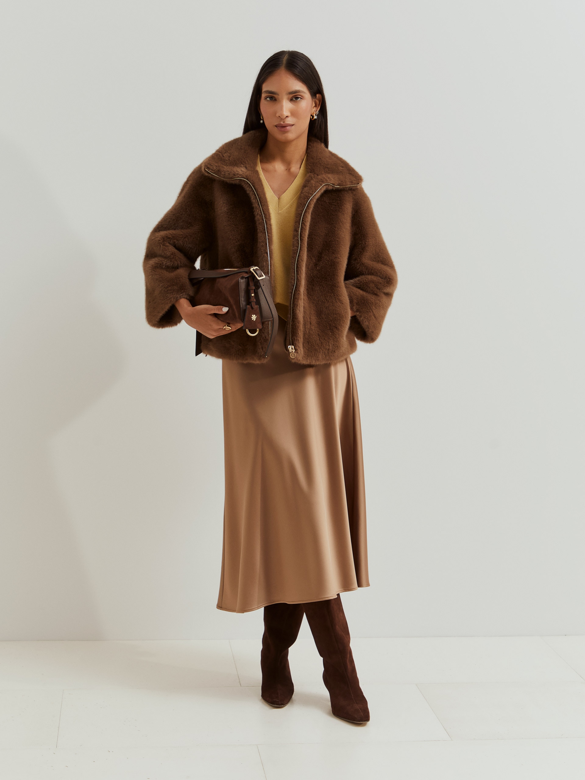 Casaco de Pelo com Mangas Raglã Castanho-2