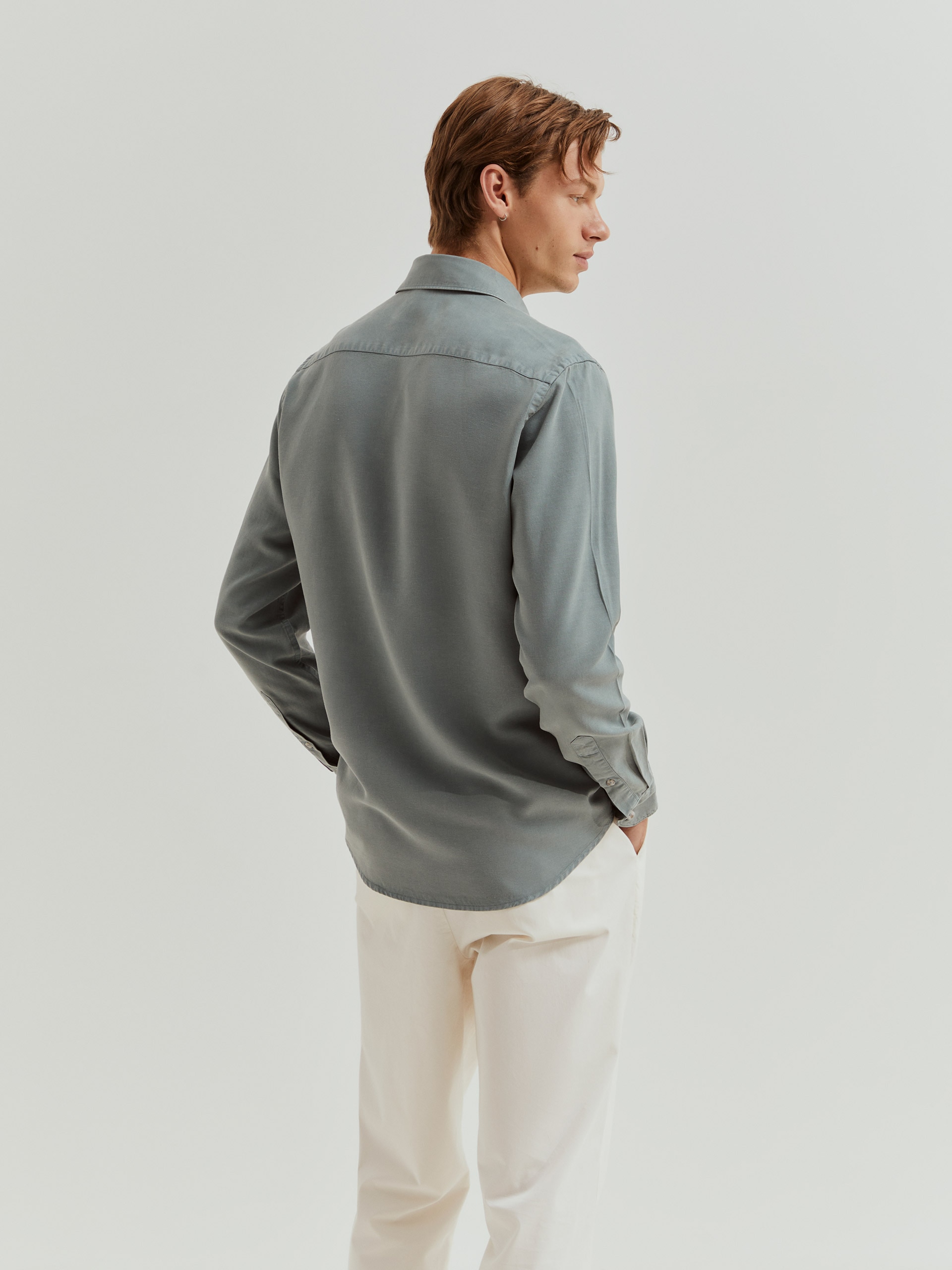 Camisa com Lyocell e Linho de Corte Slim Fit Verde-escuro-3