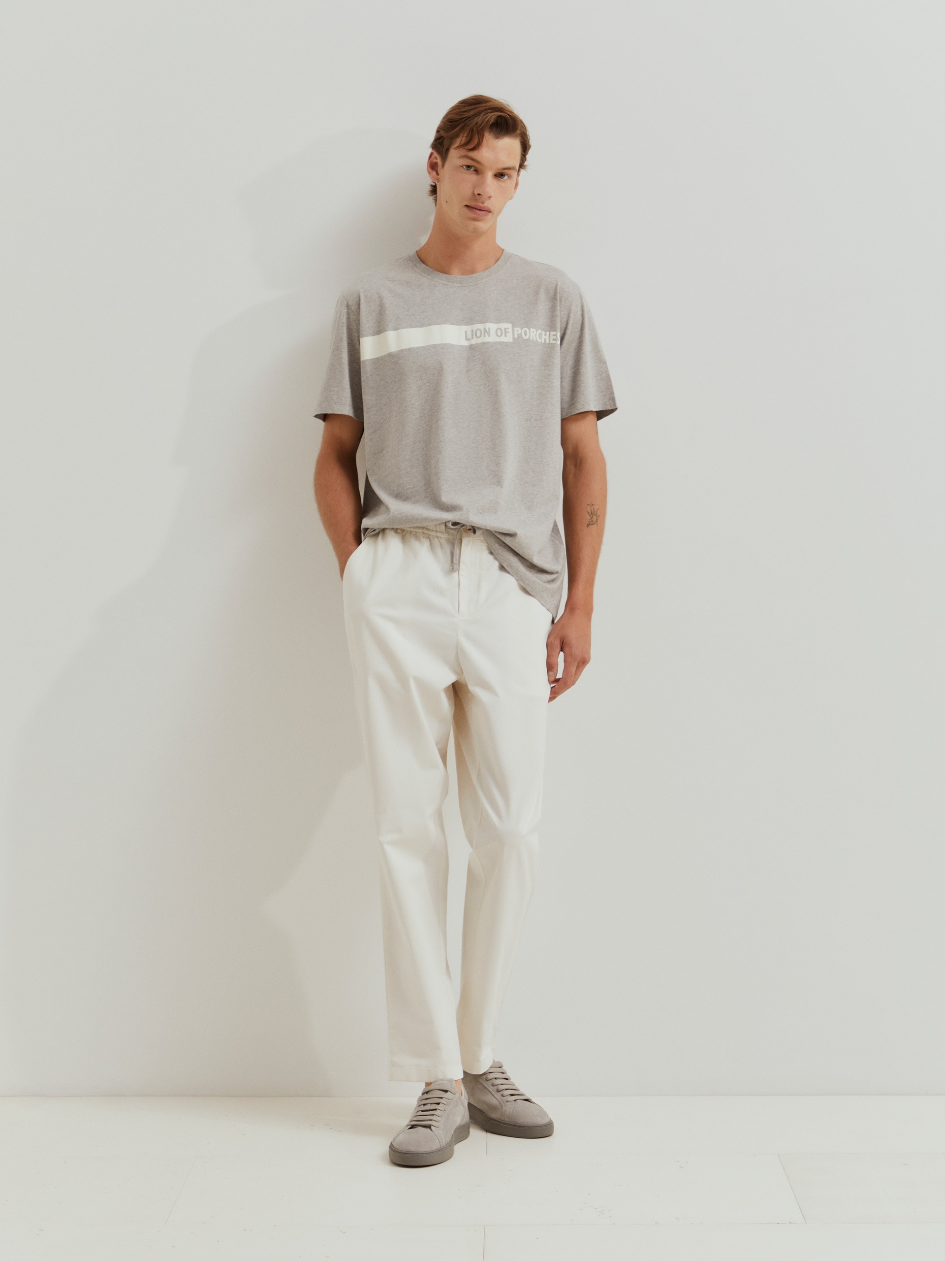 Imagem 0 de T-shirt em Algodão com Estampado Lion Of Porches