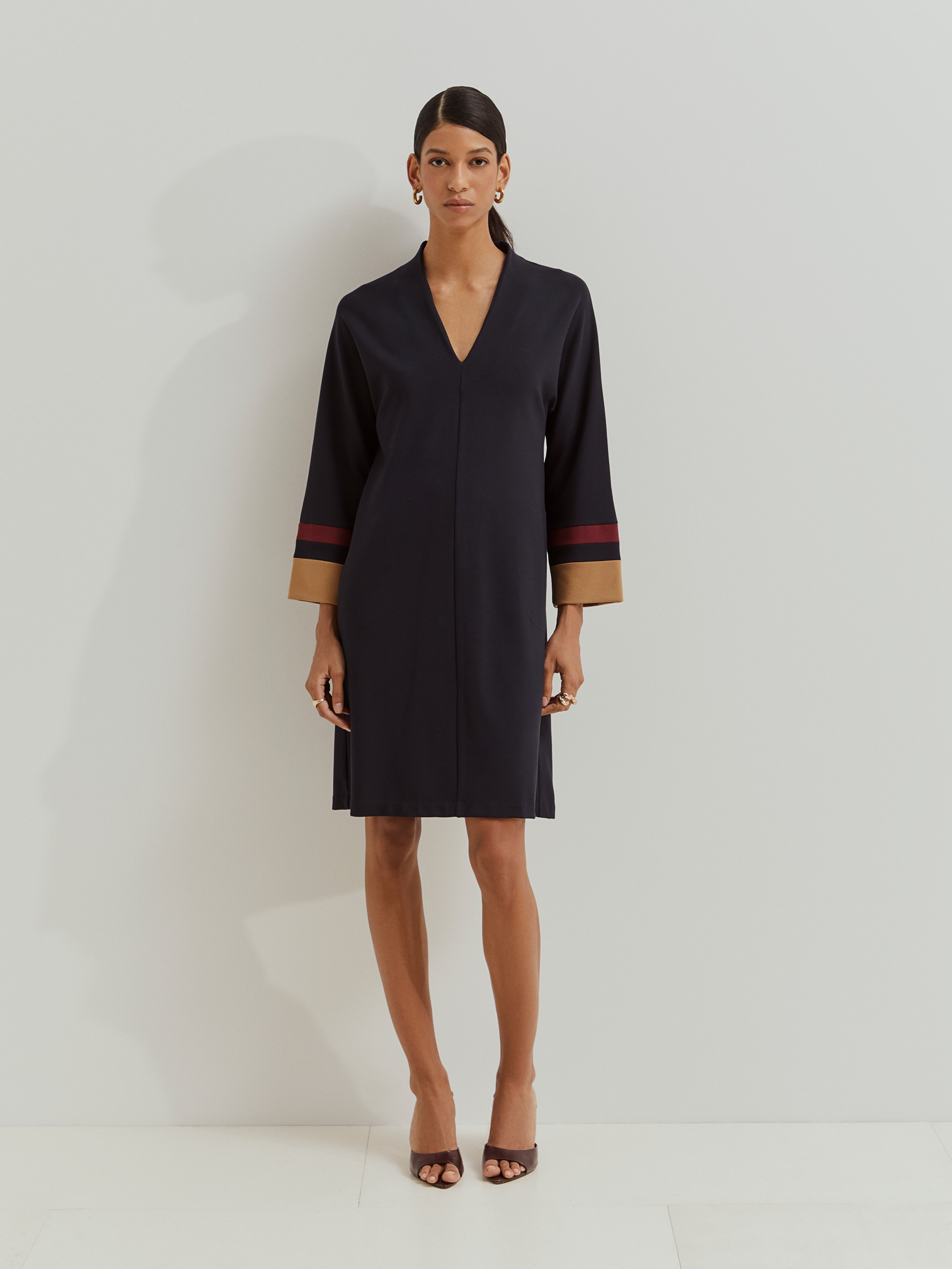 Vestido Curto de Malha Azul-marinho-4