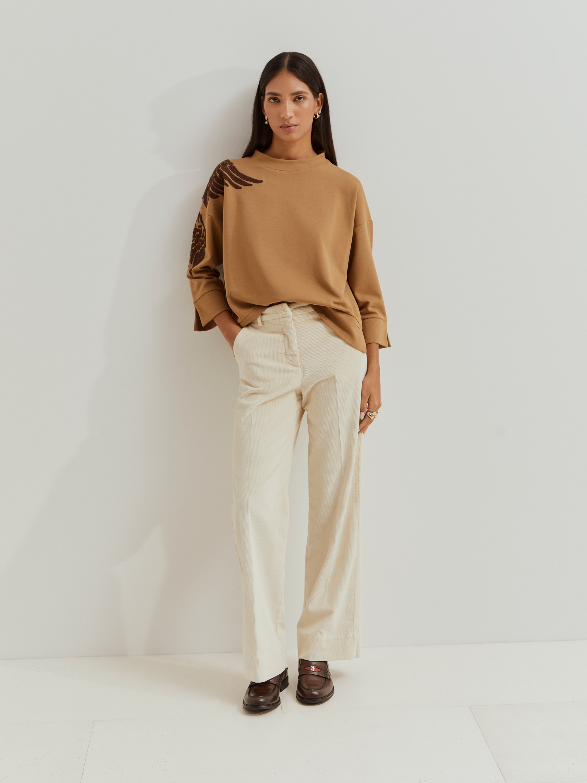 Imagem 0 de Camisola Bordada