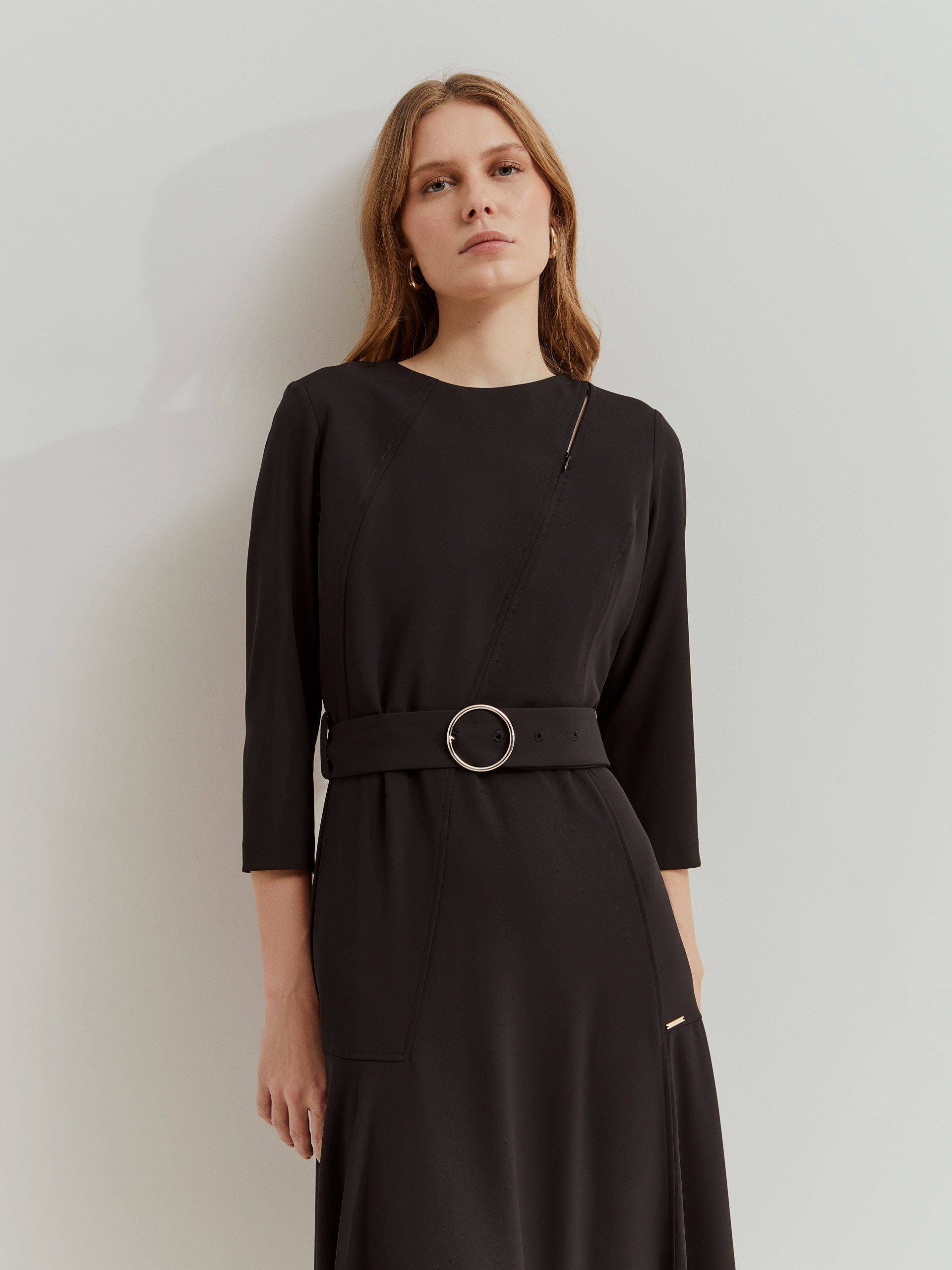 Vestido Comprido de Malha com Cinto Preto-2