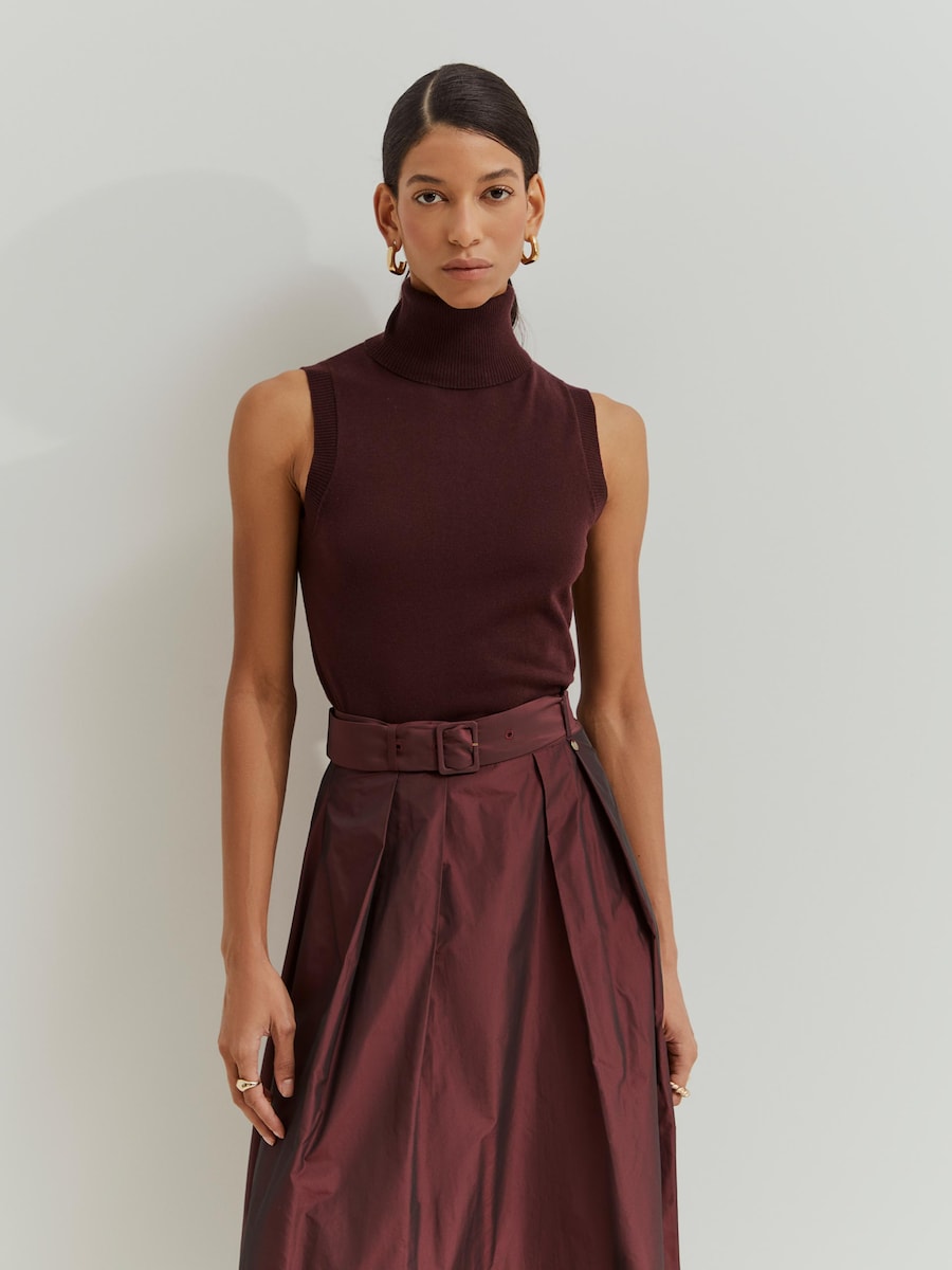 Saia Midi com Pregas em Tecido Técnico Bordeaux-2