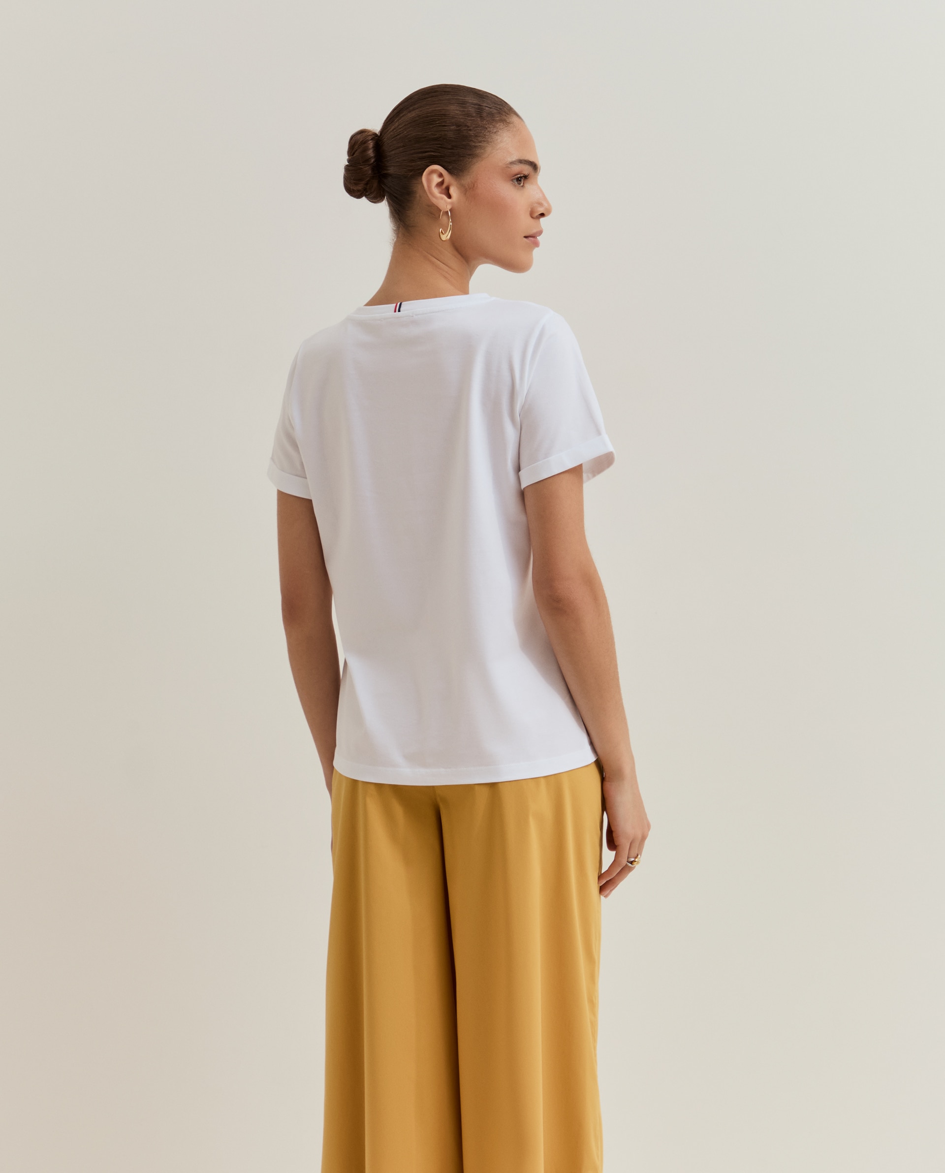 T-shirt de Algodão com Detalhes Bordados Branco-3
