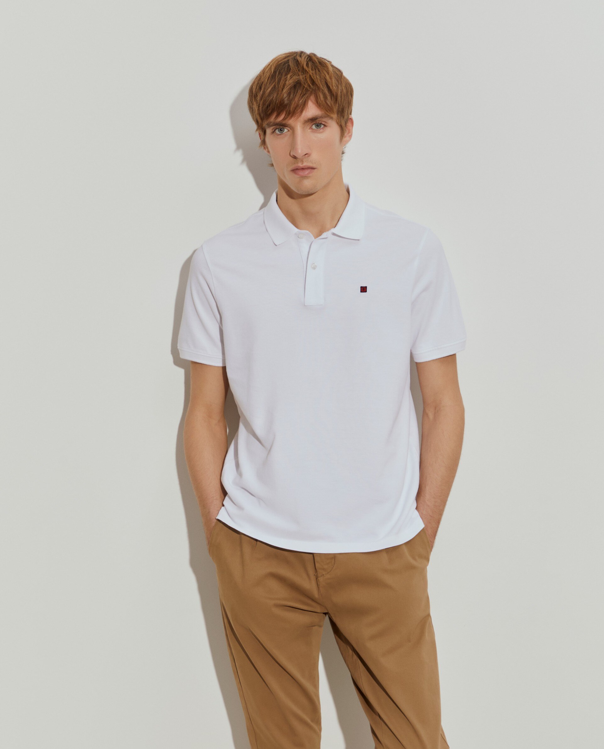 Polo Regular Fit em Piqué de Algodão em Branco Branco-4
