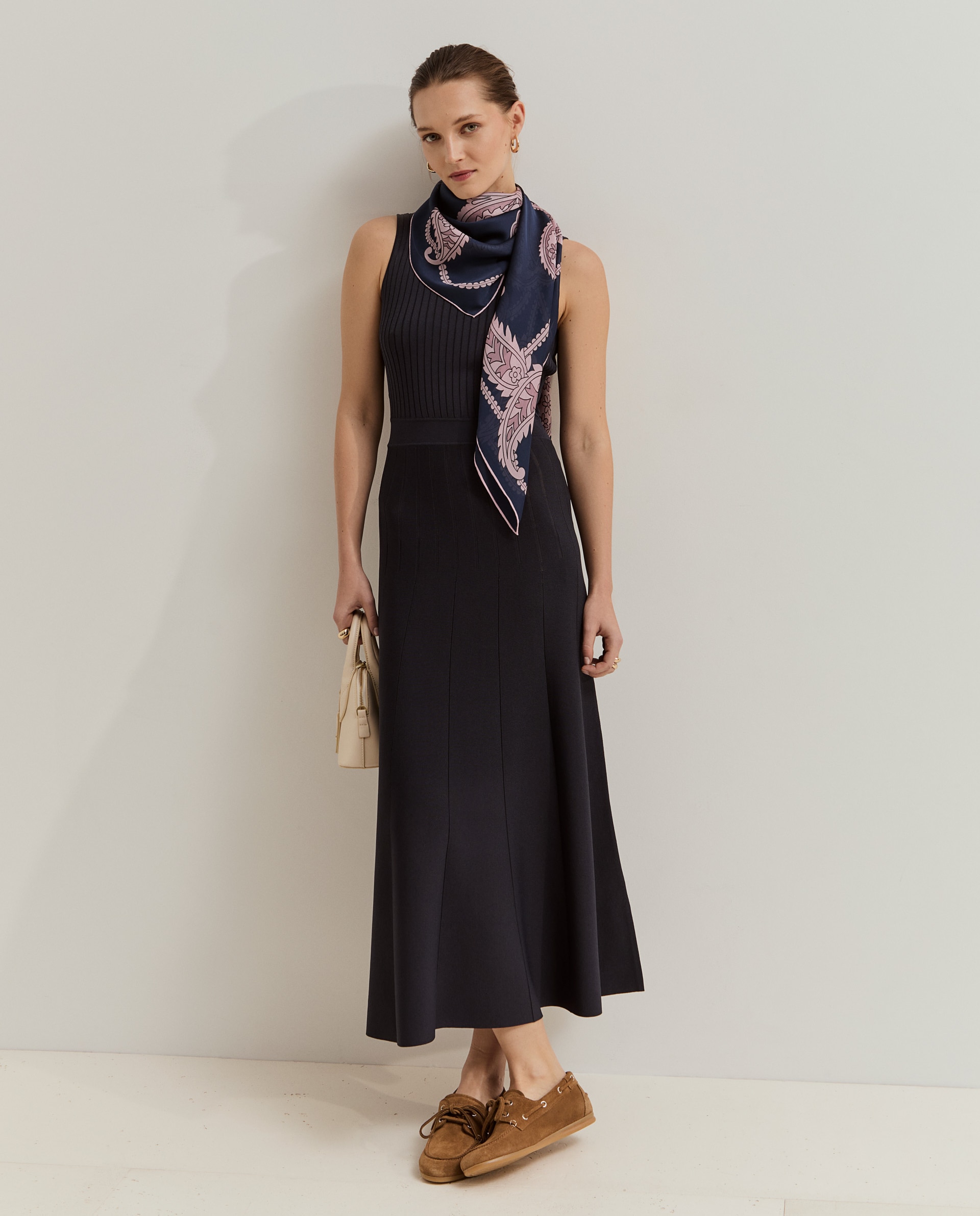 Imagem 0 de Vestido comprido em malha