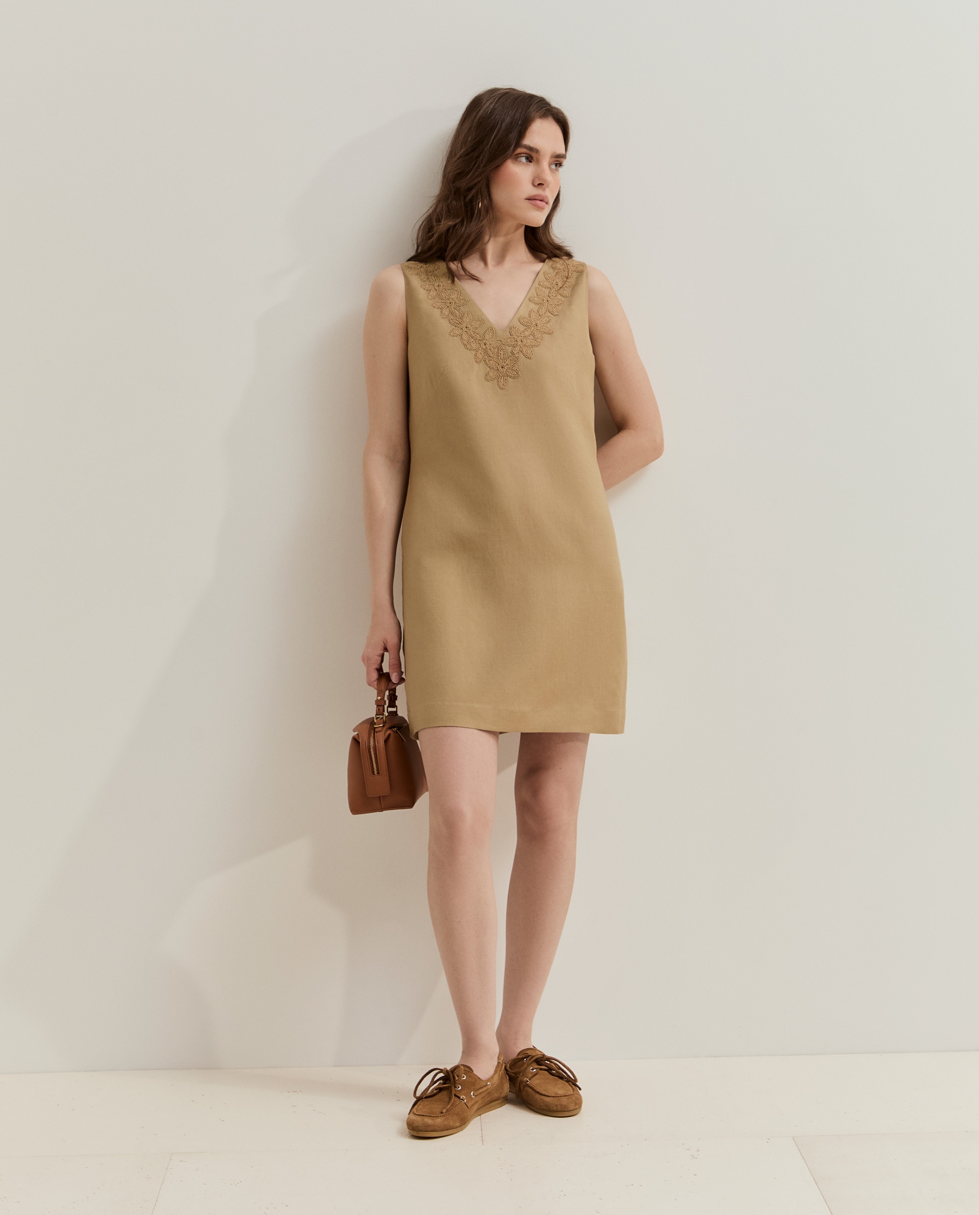 Imagem 0 de Vestido Curto sem Mangas