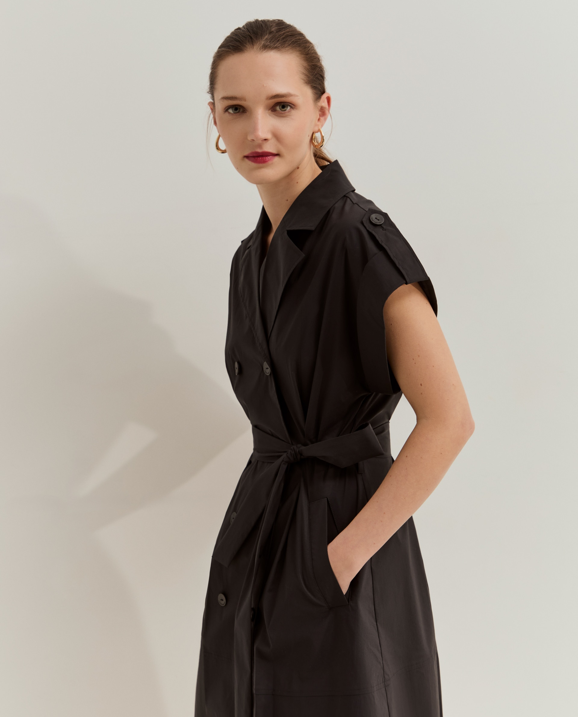 Vestido de Gabardine com Cinto Preto-2
