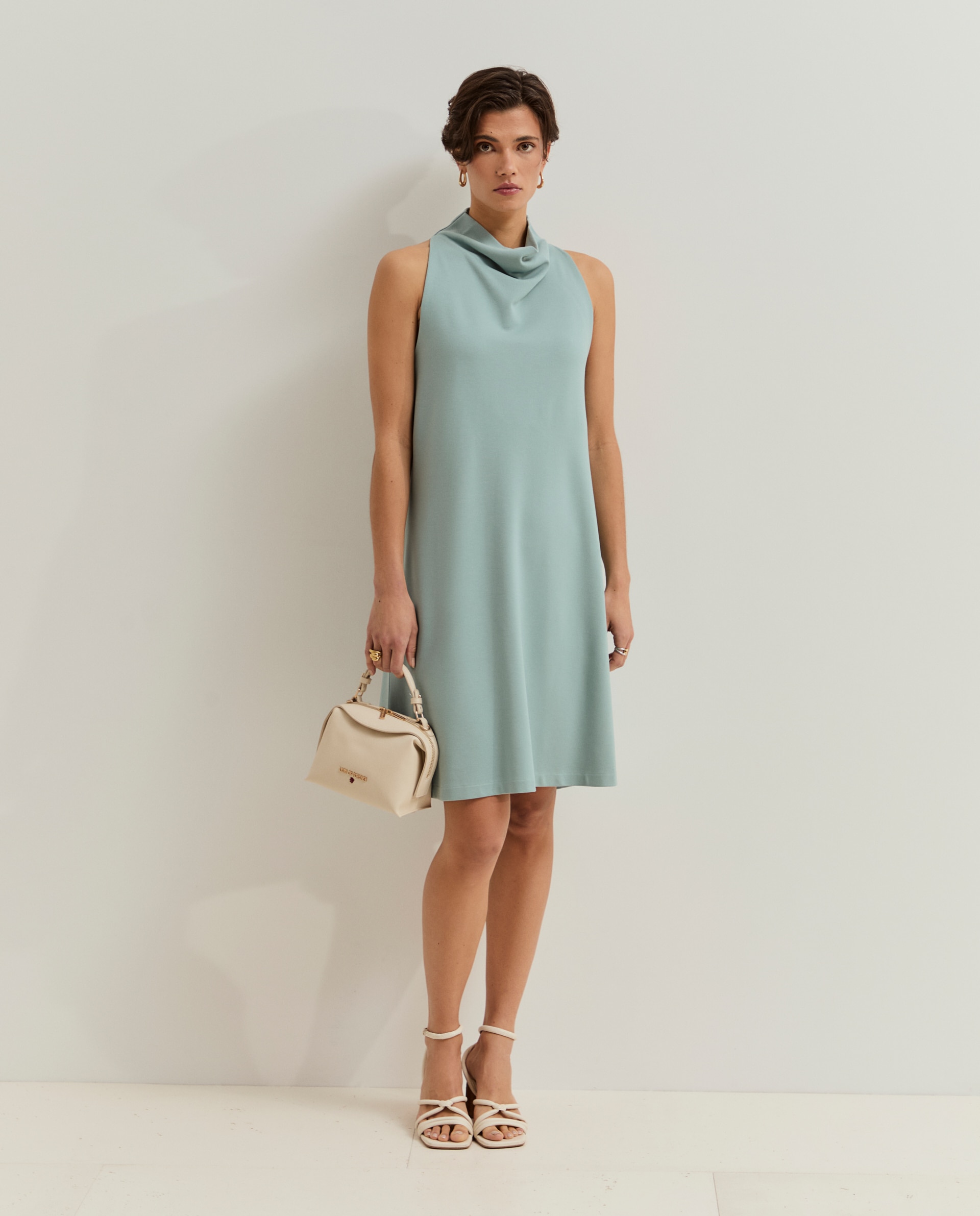 Imagem 0 de Vestido Curto