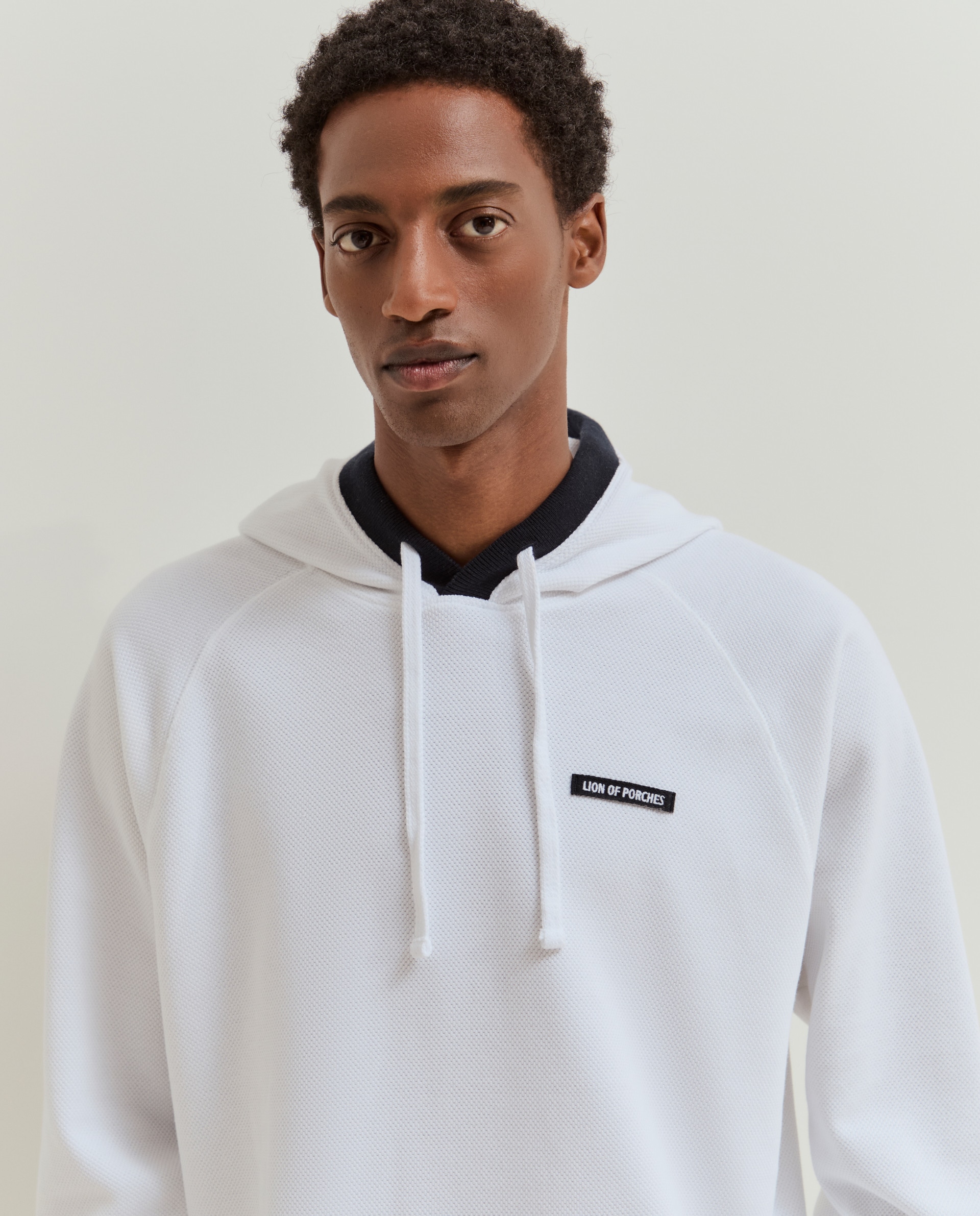 Sweatshirt com capuz Branco-4