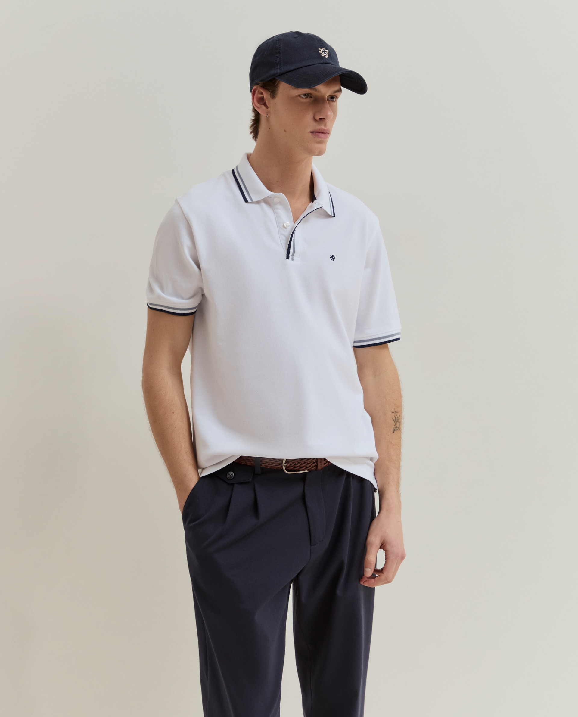 Polo regular fit em piqué de algodão Branco-1