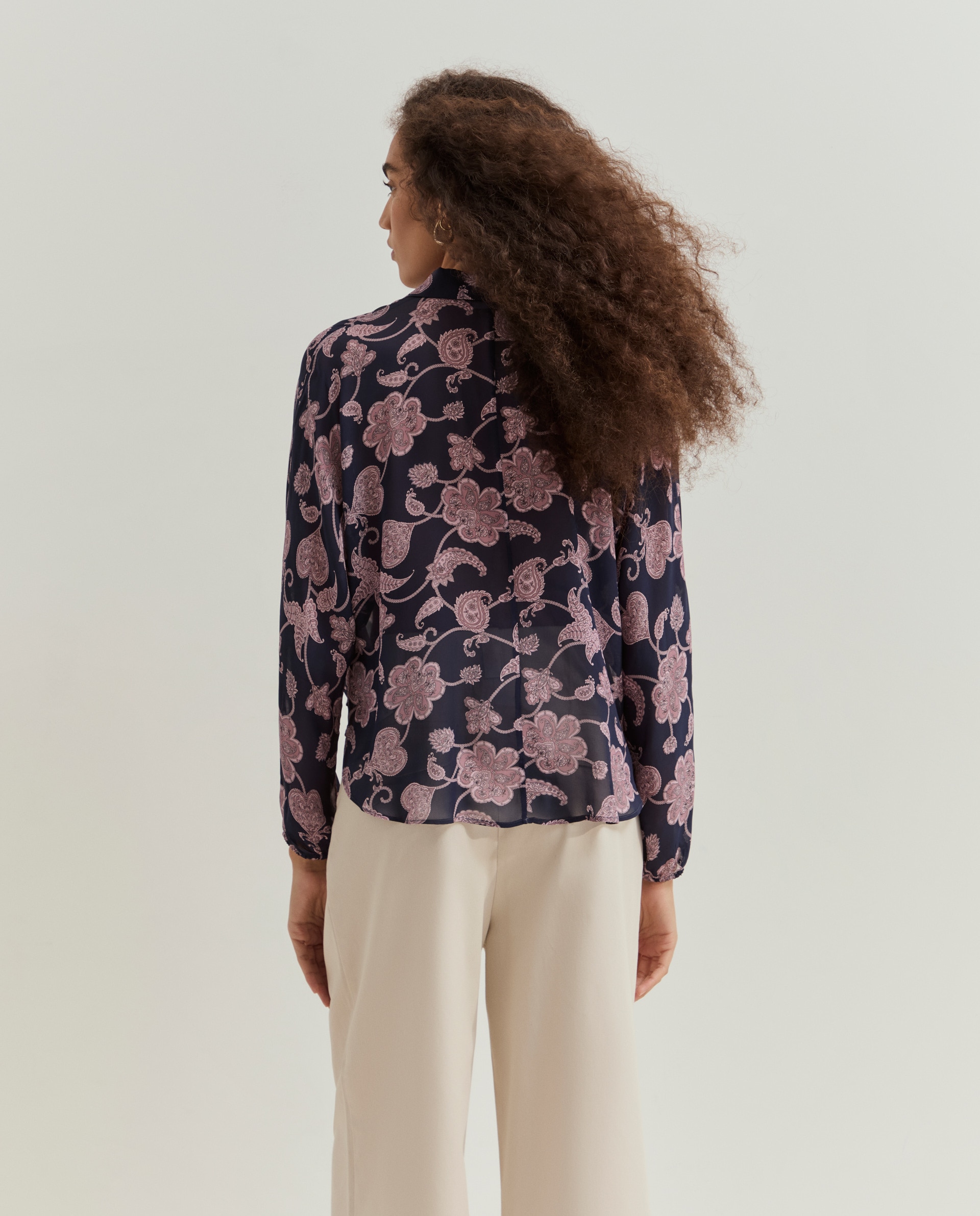 Blusa com padrão floral Azul-3