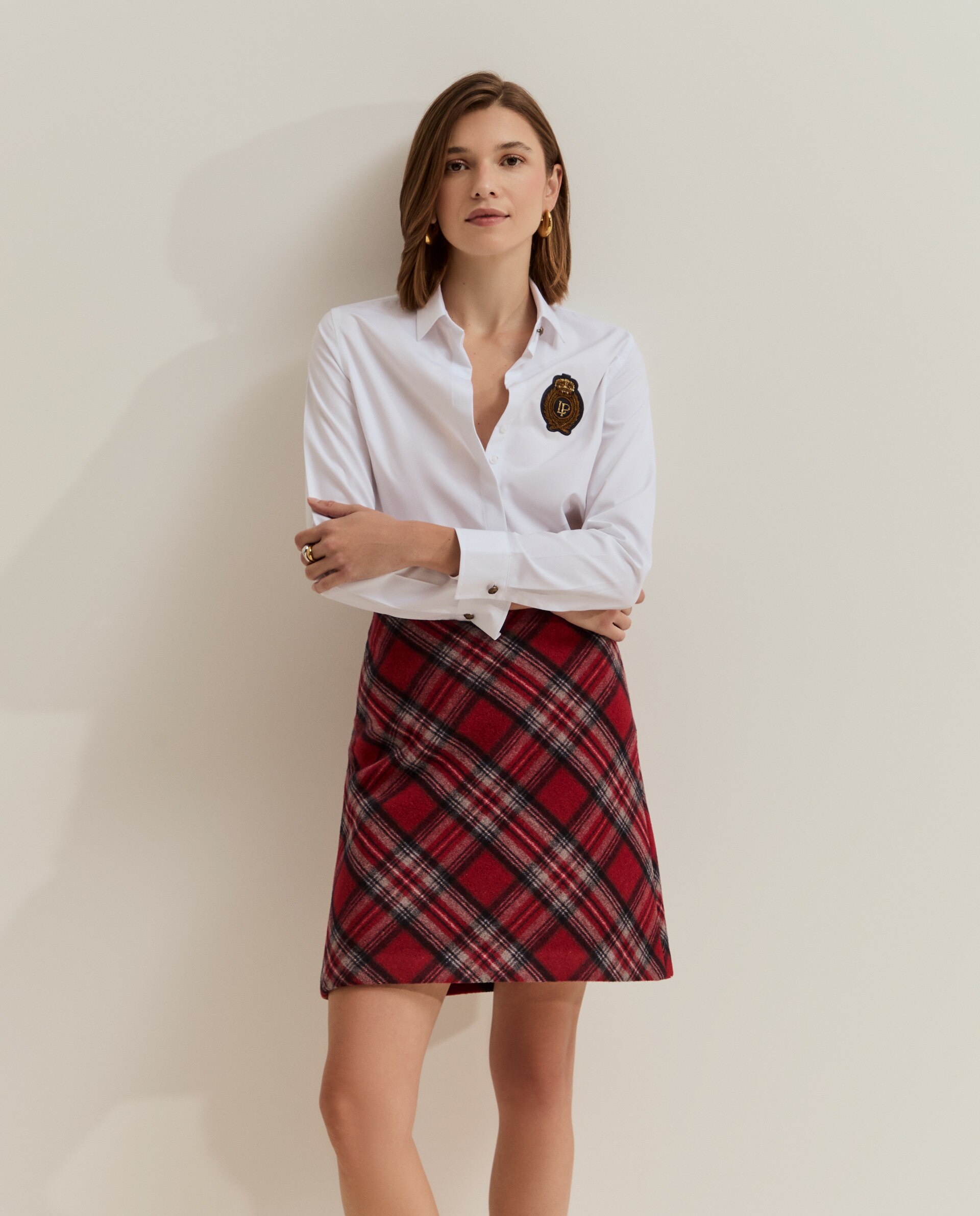 Camisa com Escudo Branco-4