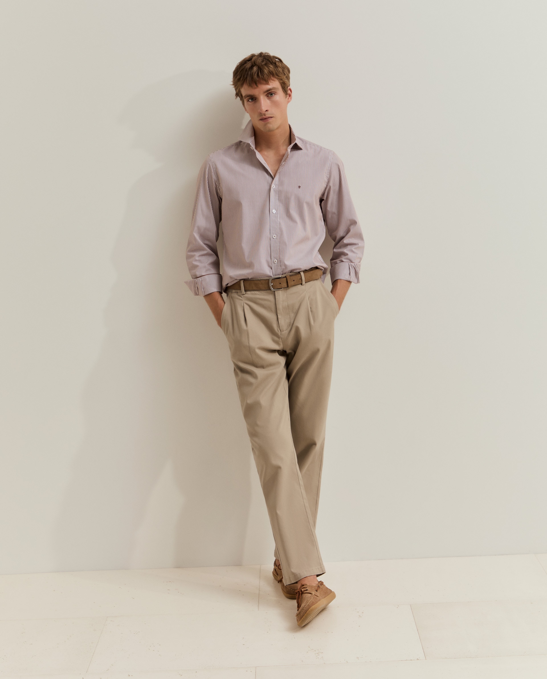 Camisa de Corte Slim Fit Às Riscas Creme-4