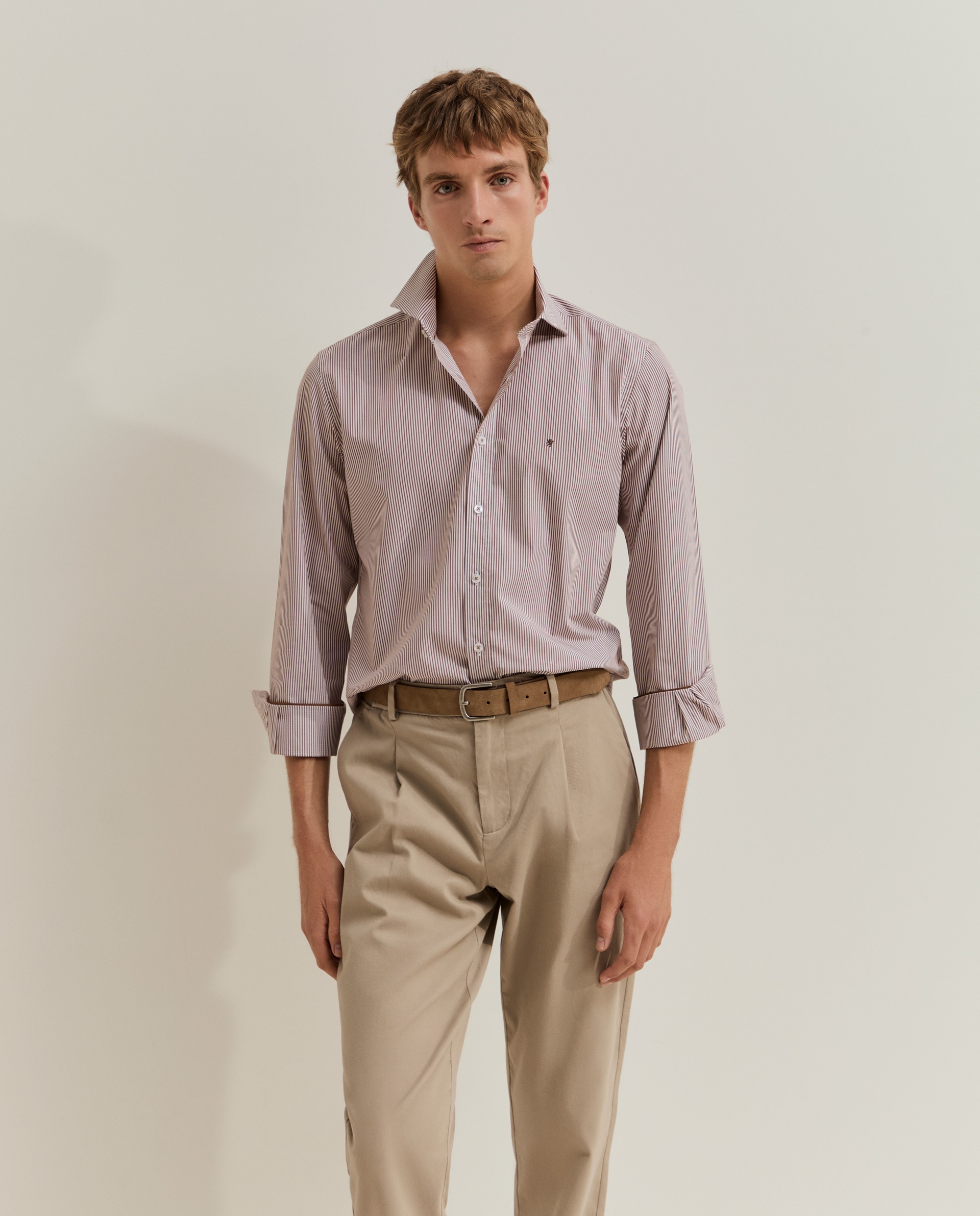 Imagem 0 de Camisa de Corte Slim Fit Às Riscas