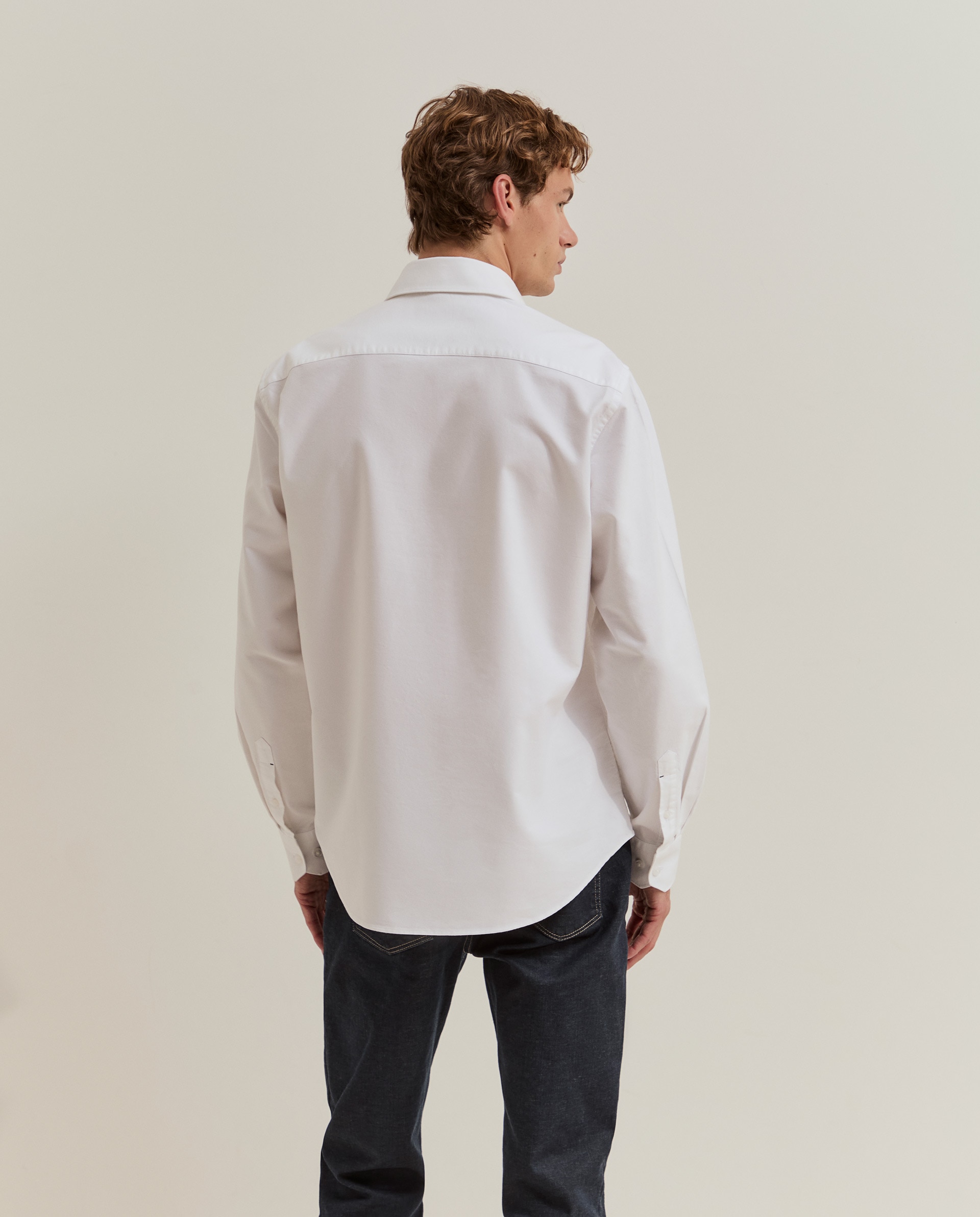 Camisa Regular Fit em Algodão Branco-3