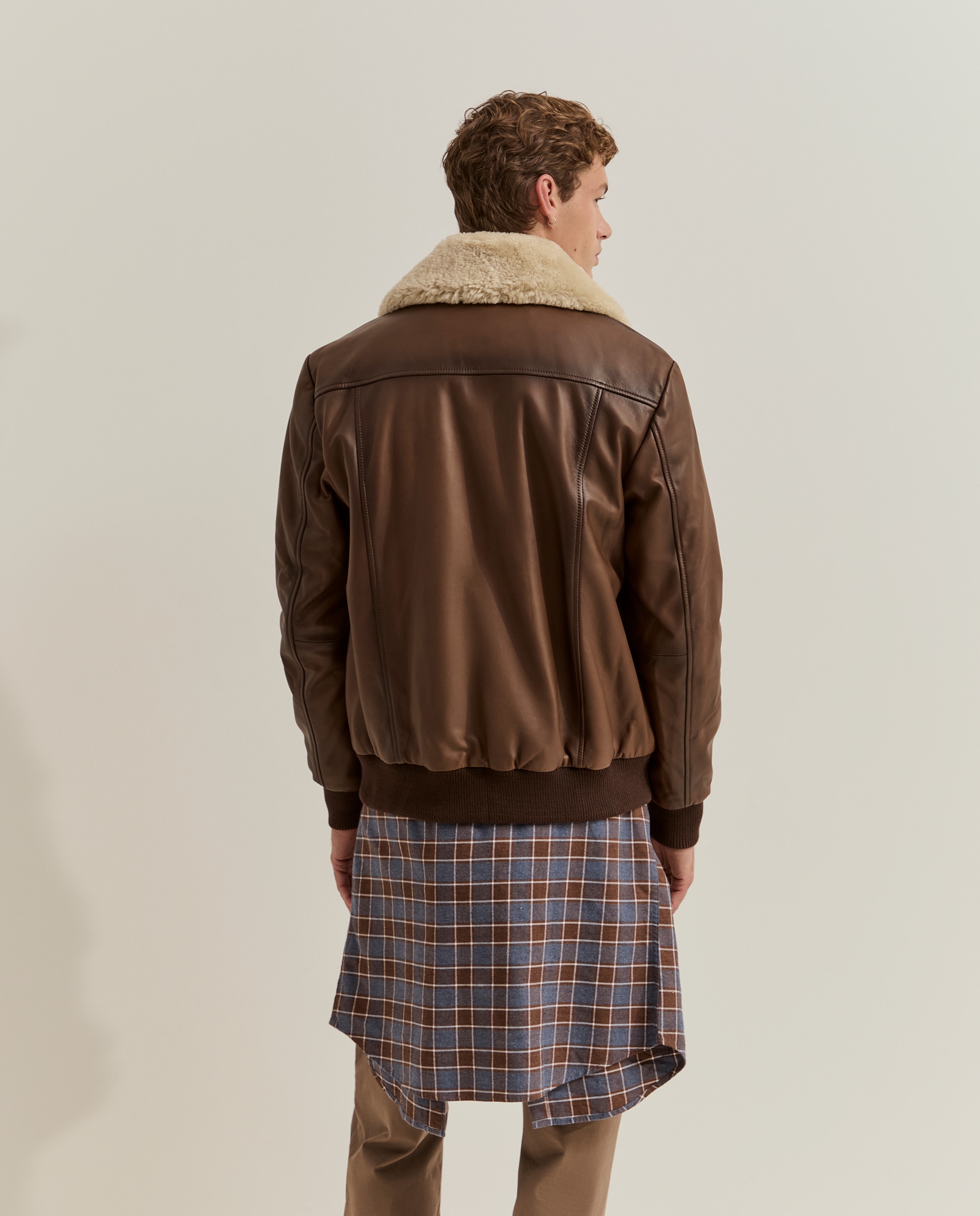 product.carousel.image.label
