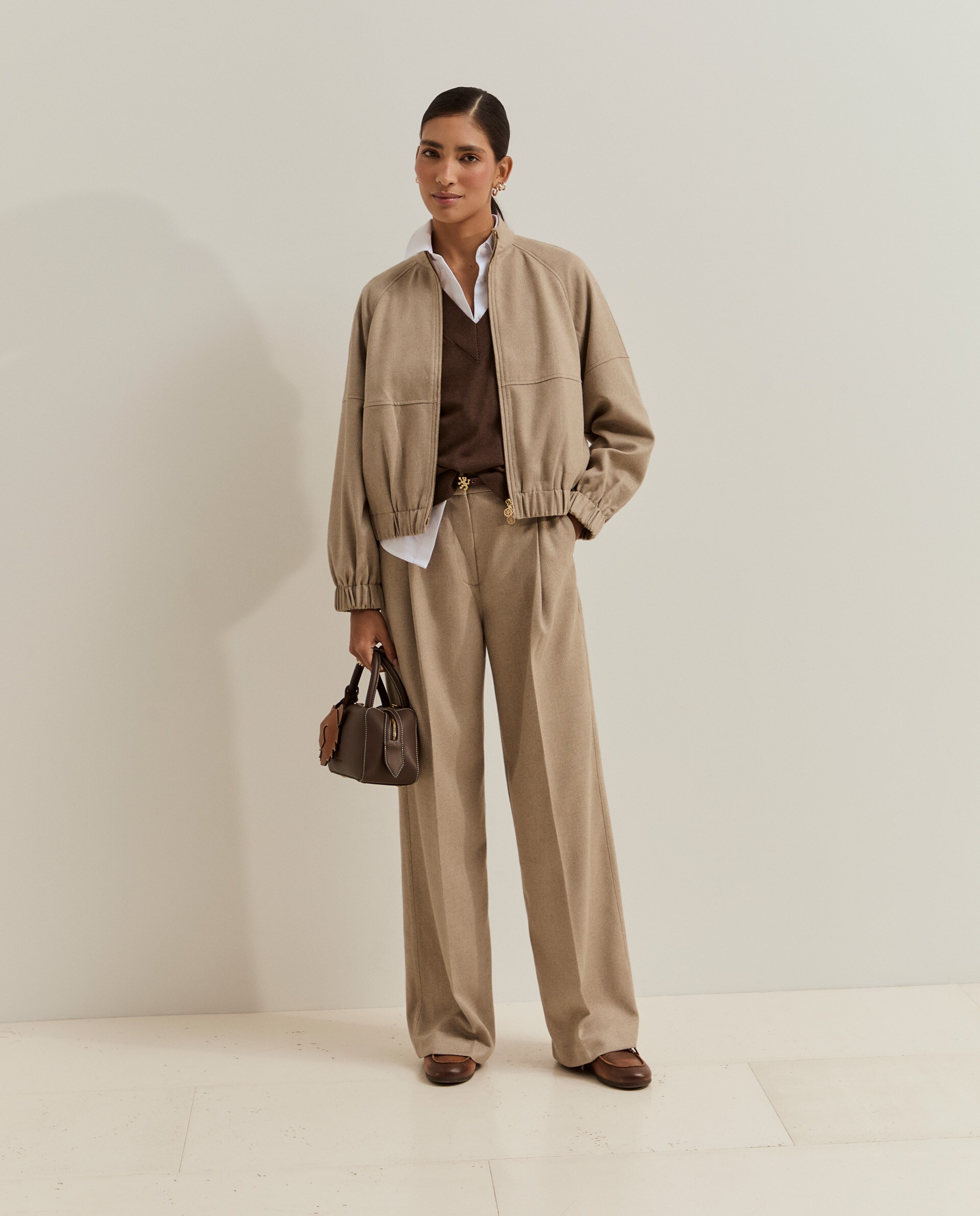 Casaco Curto e Oversize Bege-4