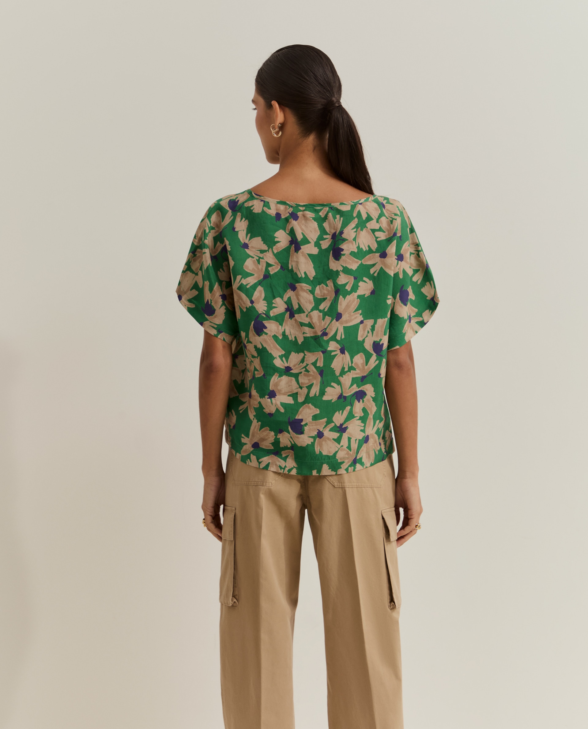 Blusa Floral de Lyocell Verde-3
