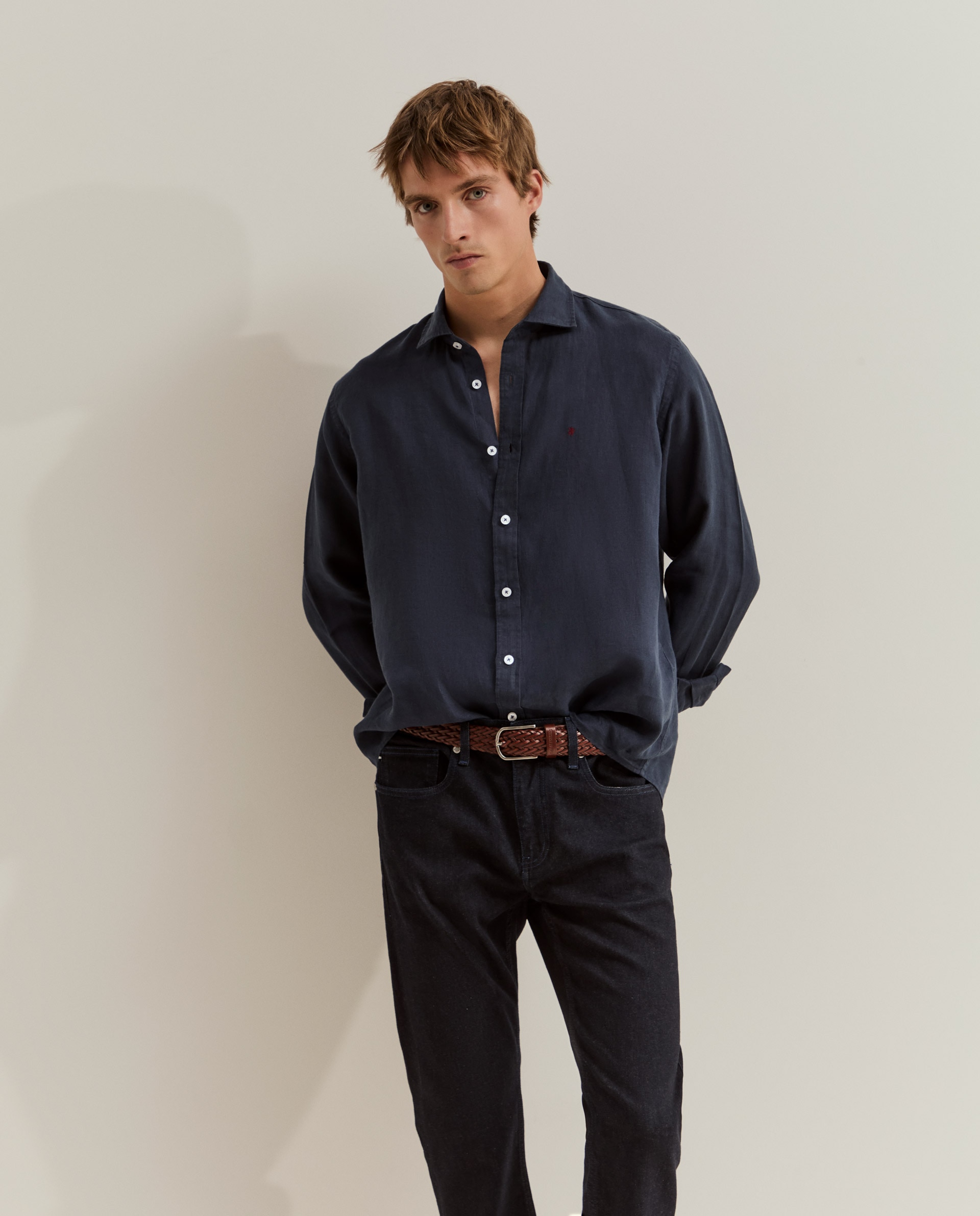 Jeans com Corte Regular e Lavagem Escura Azul-marinho-2