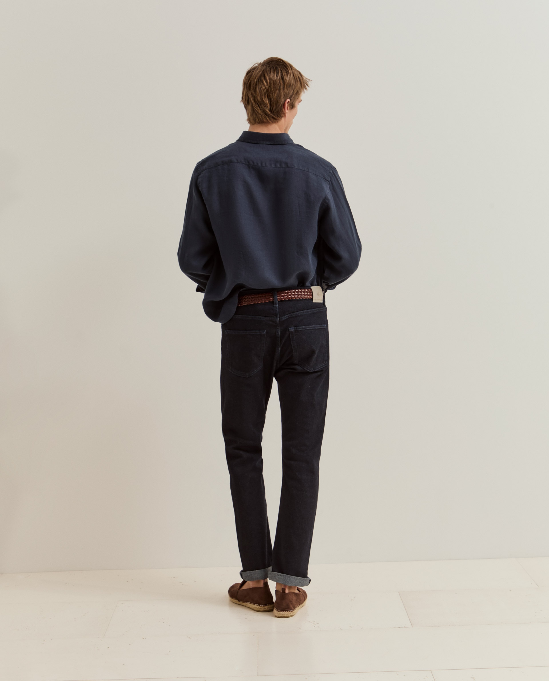 Jeans com Corte Regular e Lavagem Escura Azul-marinho-3