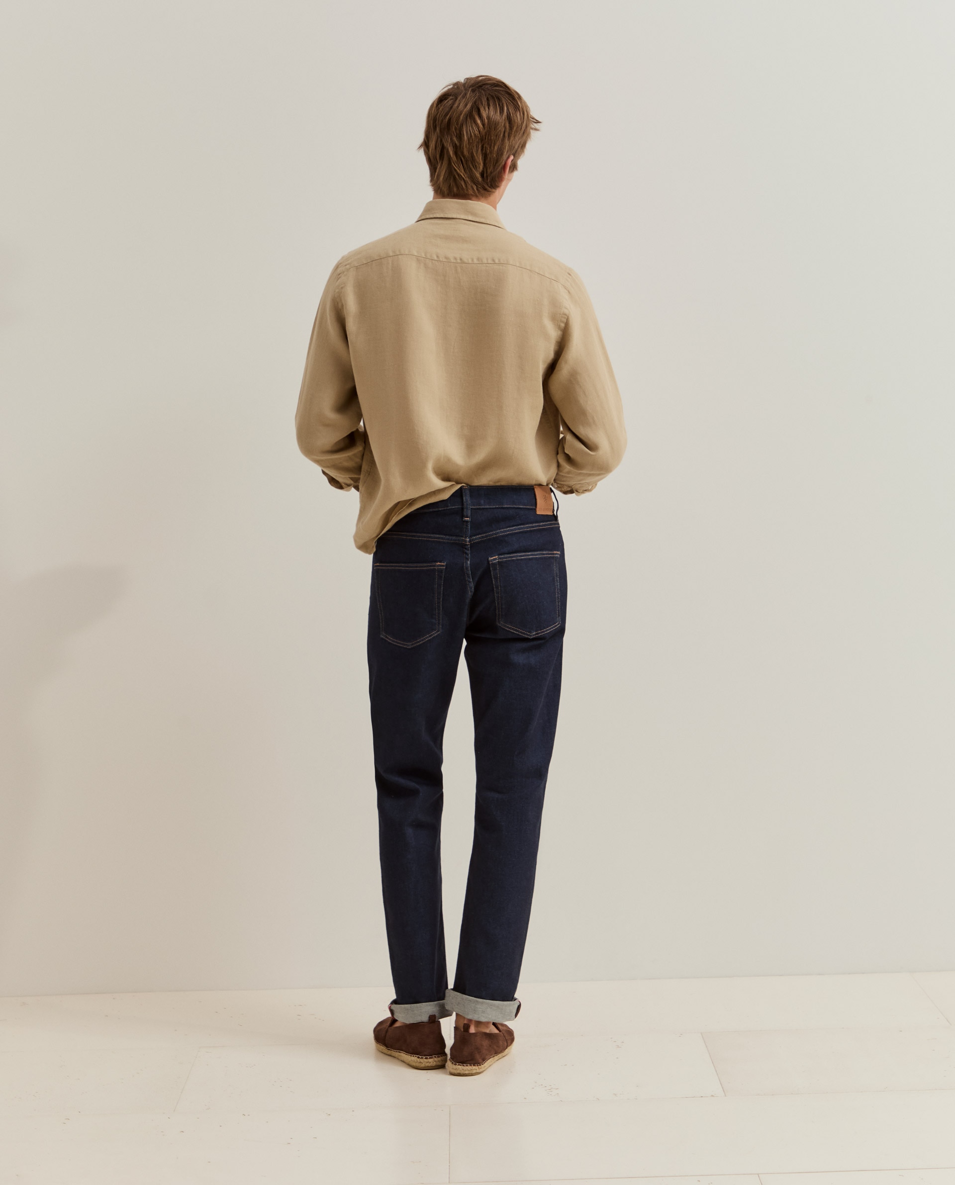 Jeans com Corte Regular e Lavagem Escura Azul-marinho-3
