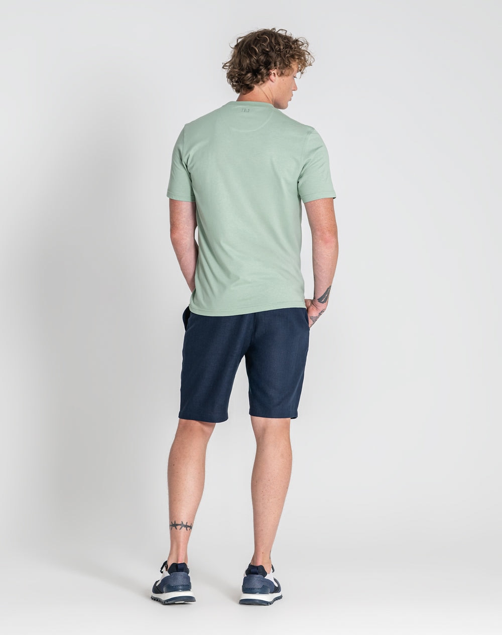 T-shirt de decote redondo Nicolas em algodão orgânico Verde Água-4