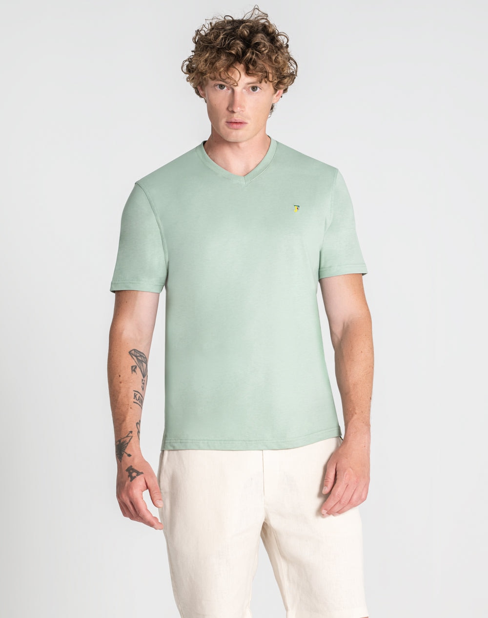 T-shirt de decote em V Nilton em algodão orgânico Verde Água-2