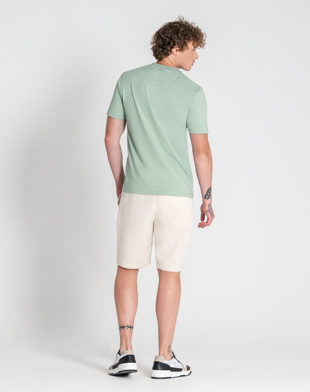 T-shirt de decote em V Nilton em algodão orgânico Verde Água-4