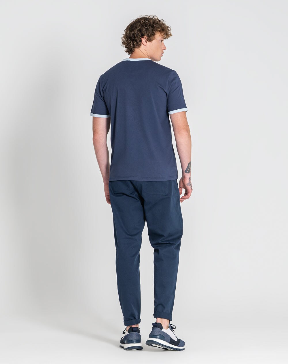 T-shirt Nathan em algodão orgânico com gola e punhos em contraste Azul-marinho-4