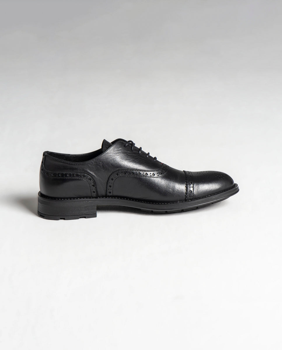 Imagem 0 de Sapatos Neville em Pele Estilo Brogue