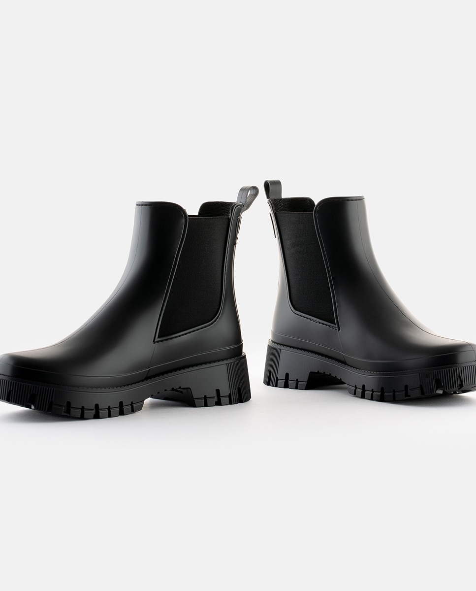 Botins Chelsea de Chuva Vegan KIRBY Black em Preto Mate Preto-3