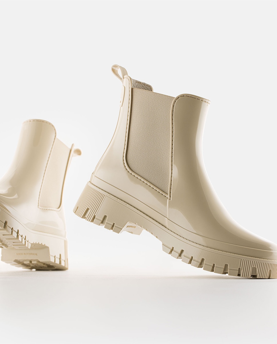 Botins Chelsea de Chuva Vegan Peachy Oat Milk em Bege Branco-5