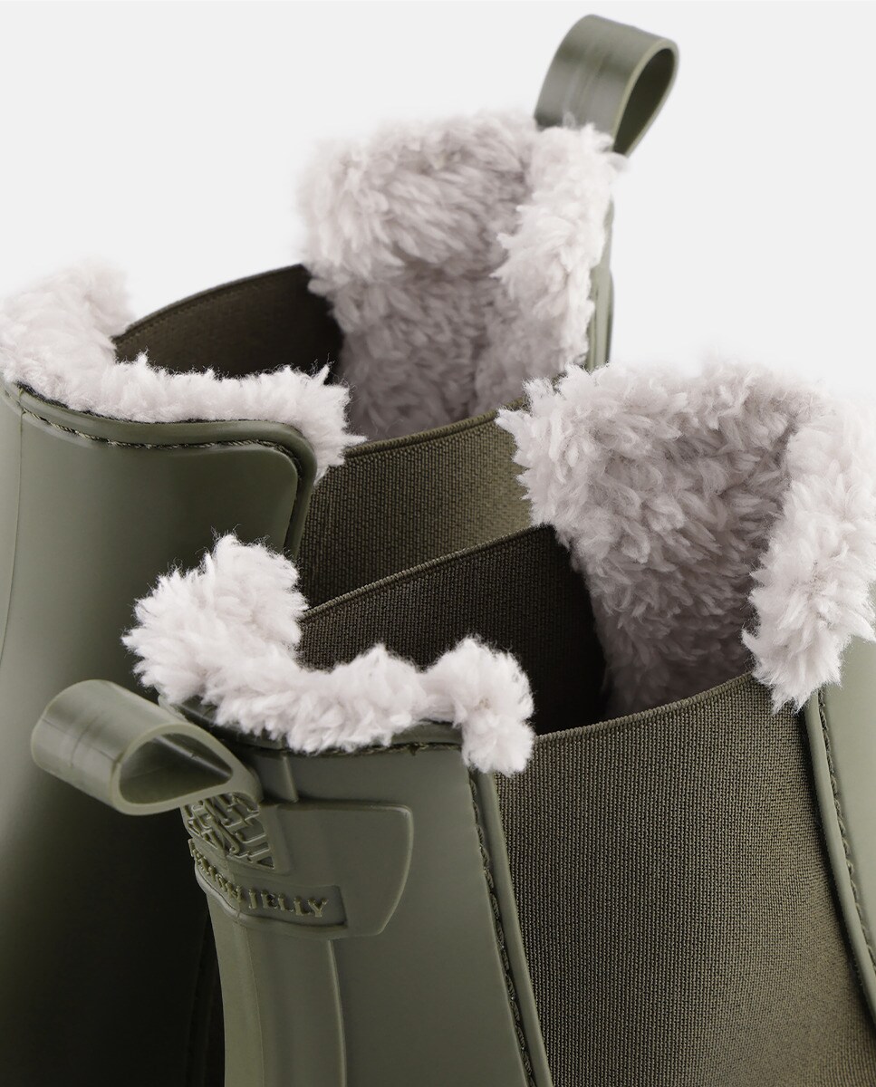 Botins Chelsea Vegan com Forro em Pelo WREN em Verde Verde-4