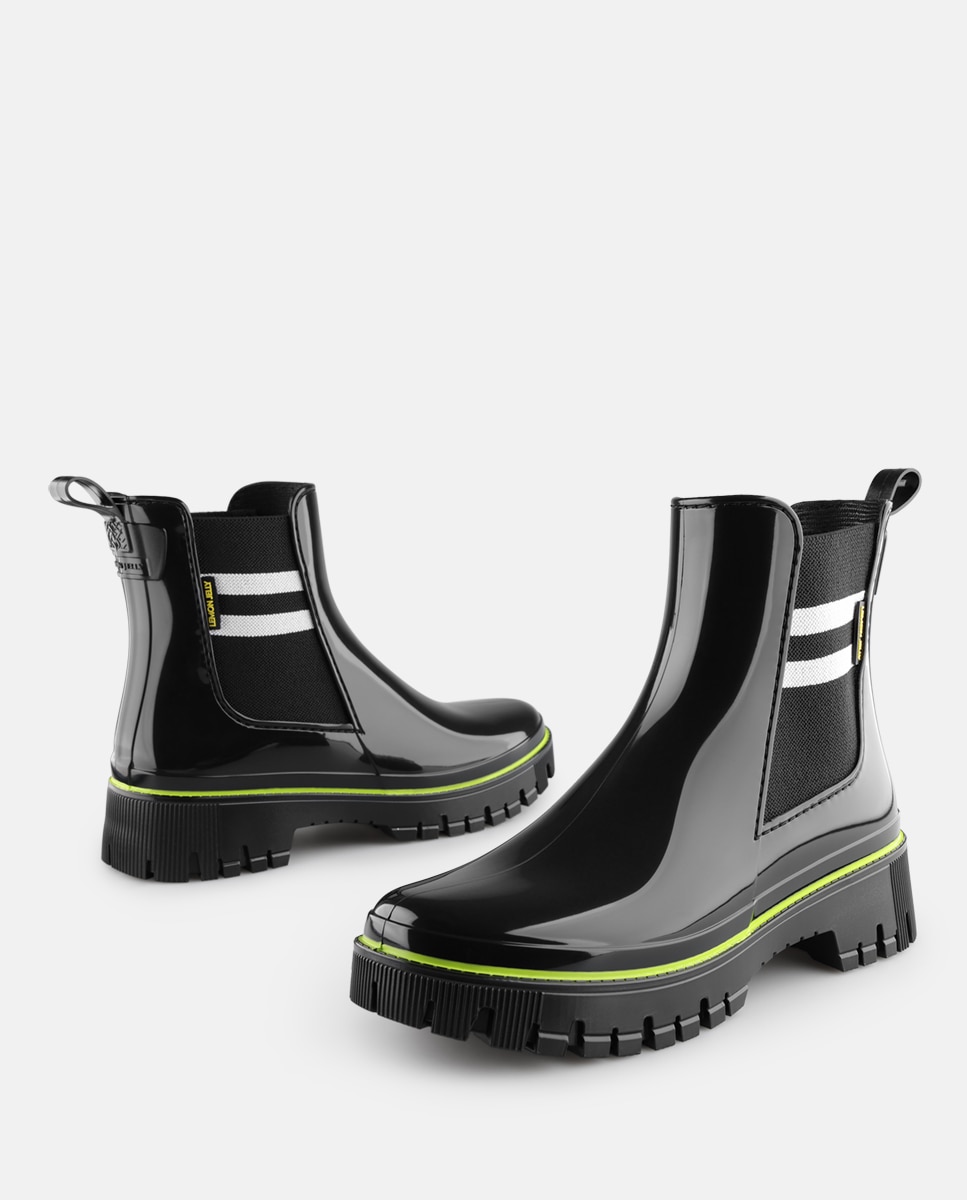 Botins Chelsea de Chuva Vegan CECI em Preto Preto-3