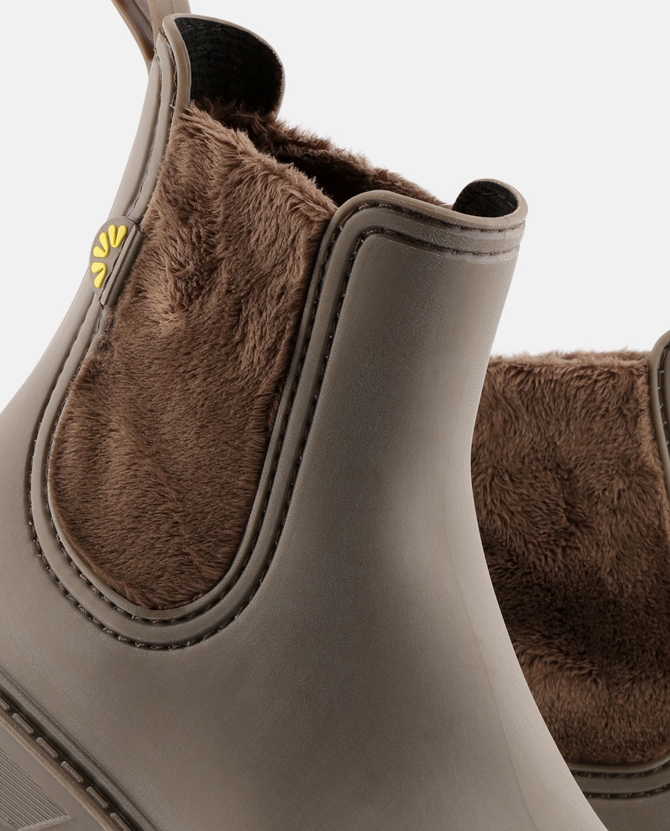 product.carousel.image.label