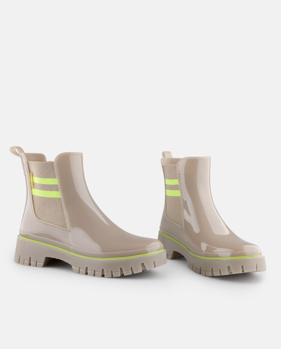Botins Chelsea de Chuva Vegan CECI em Bege e Néon Bege-3