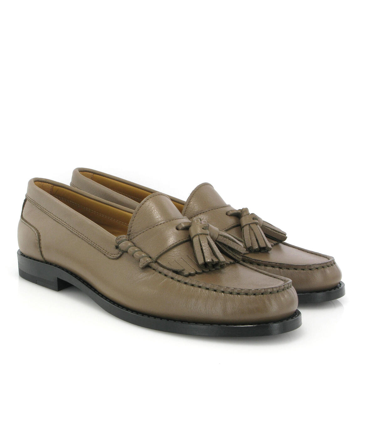 Loafers Sarah em Pele com Borlas Castanho-claro-3
