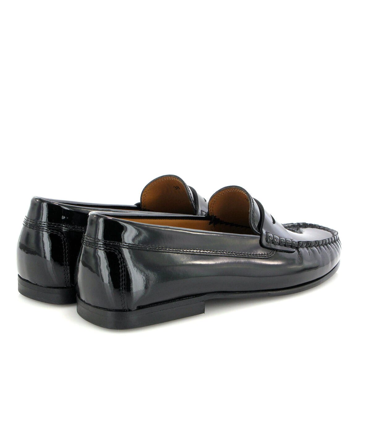 Loafers Yoki em Pele Verniz Preto-4