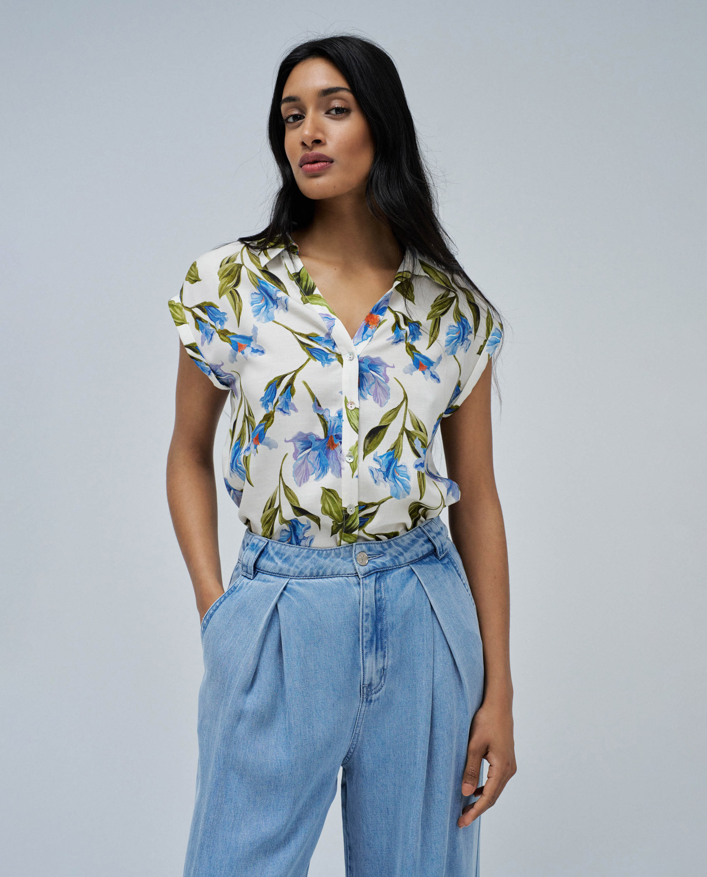 Blusa Estampada de Manga Curta Azul-1