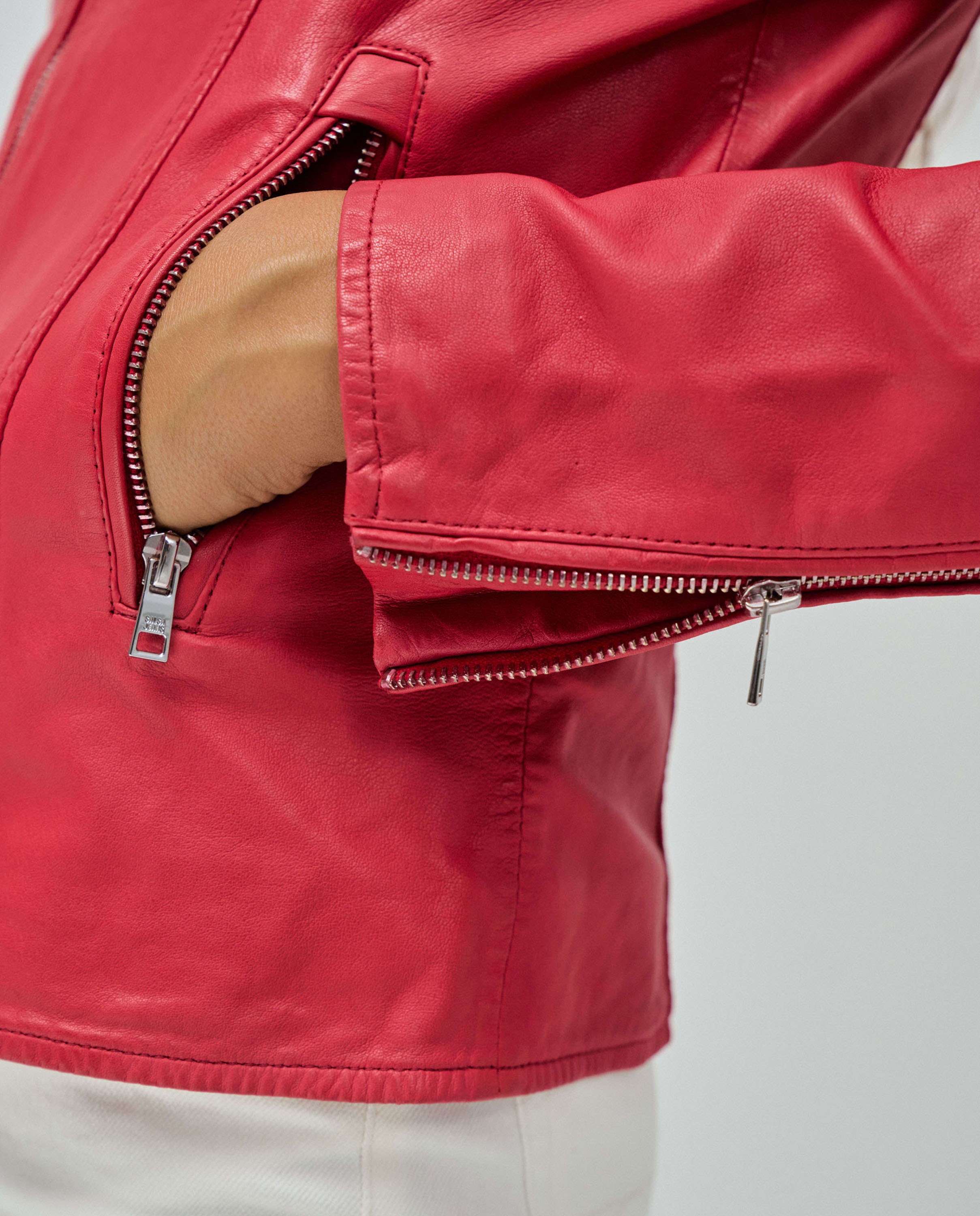 Blusão de Couro Vermelho-4