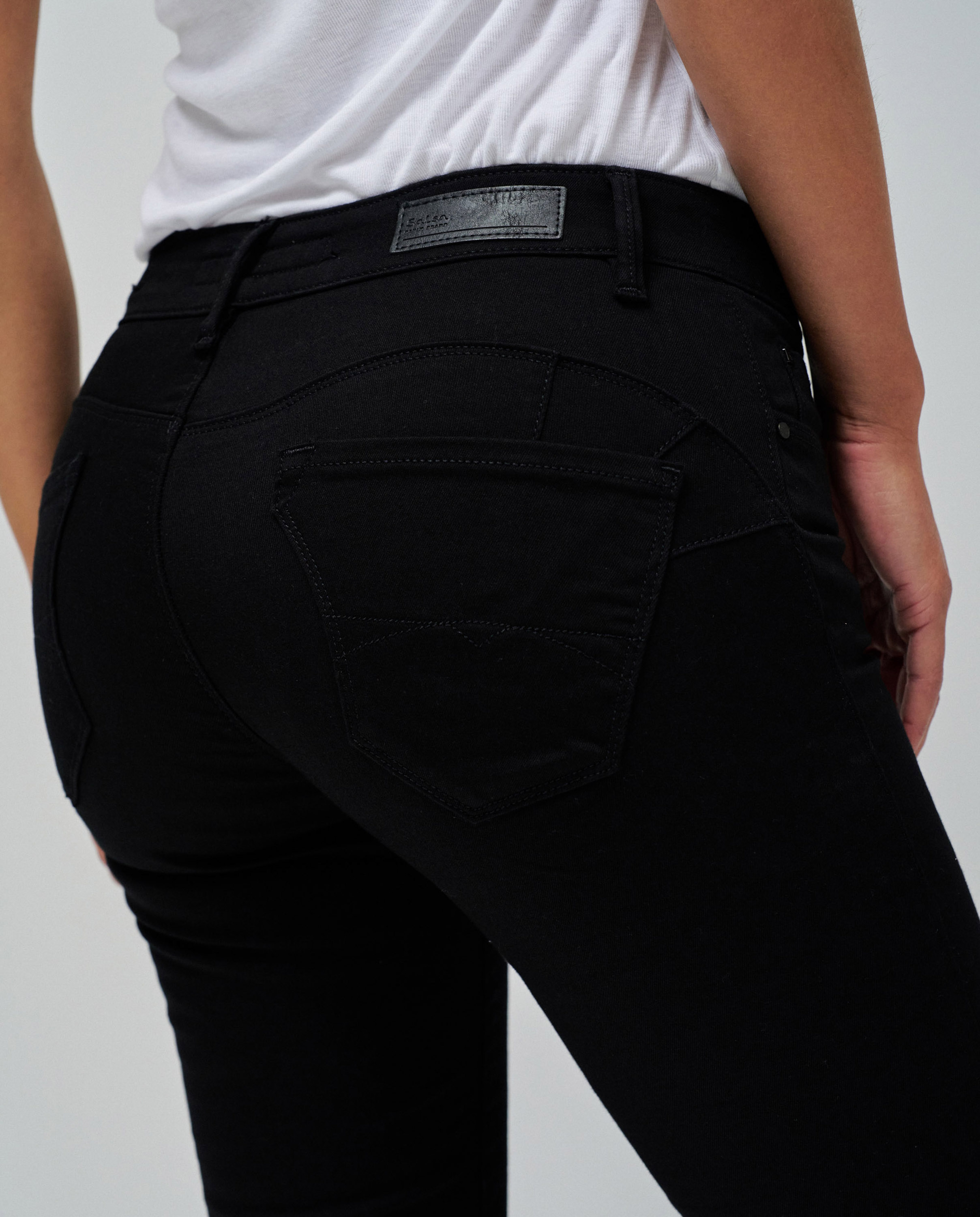 Jeans Skinny Wonder Push Up True Black Preto brilhante-4